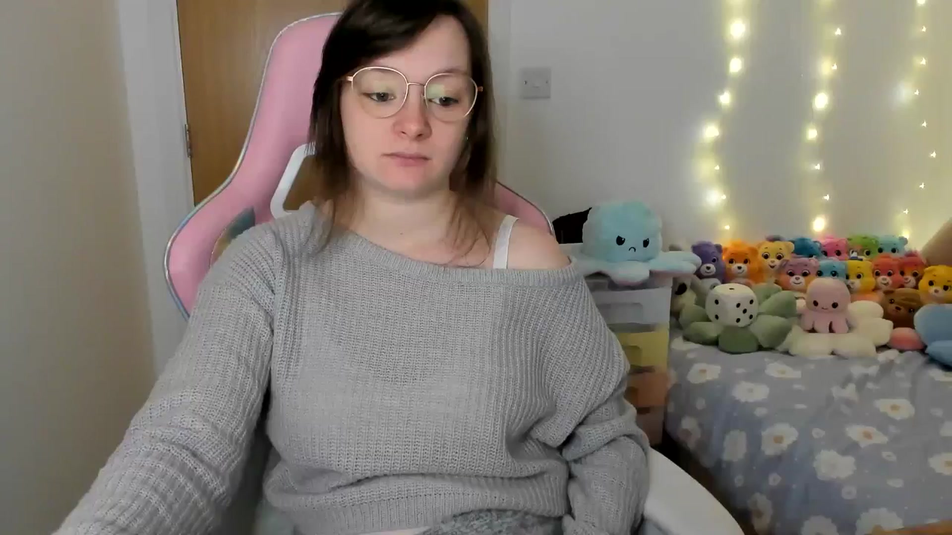 Gallery image thumbnail from JessieBear_'s myfreecams stream on, 01/31/2025, 17:31 image 2 of 20