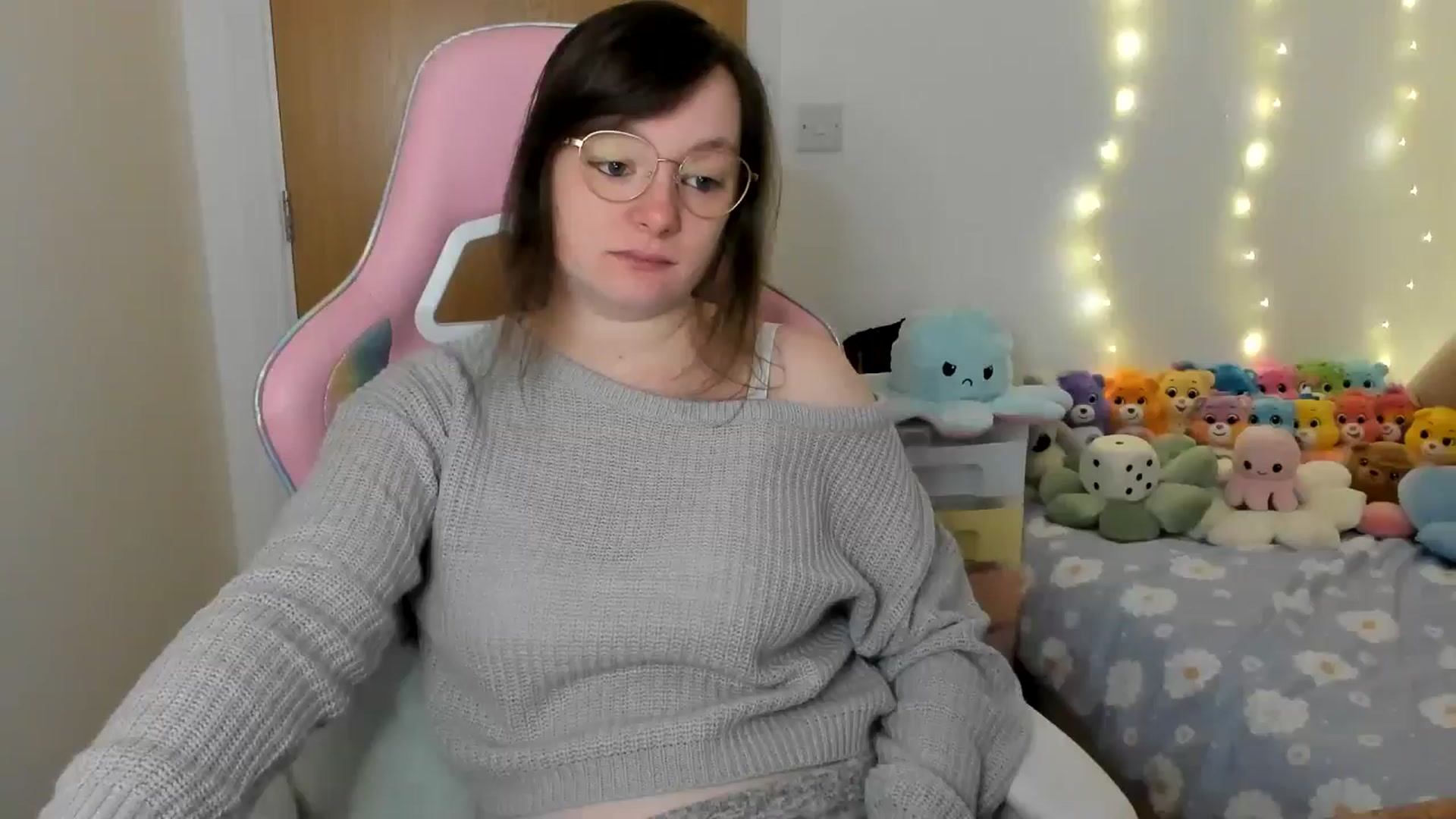 Gallery image thumbnail from JessieBear_'s myfreecams stream on, 01/31/2025, 17:31 image 18 of 20