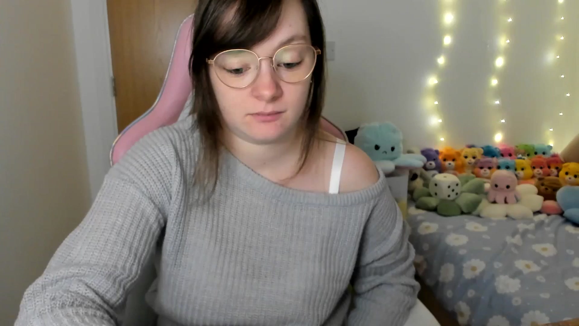 Gallery image thumbnail from JessieBear_'s myfreecams stream on, 01/31/2025, 17:31 image 8 of 20