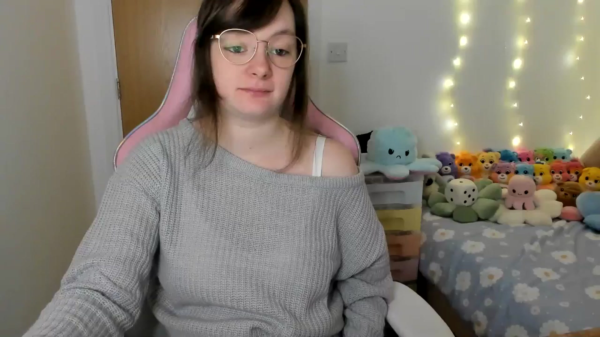 Gallery image thumbnail from JessieBear_'s myfreecams stream on, 01/31/2025, 17:31 image 9 of 20