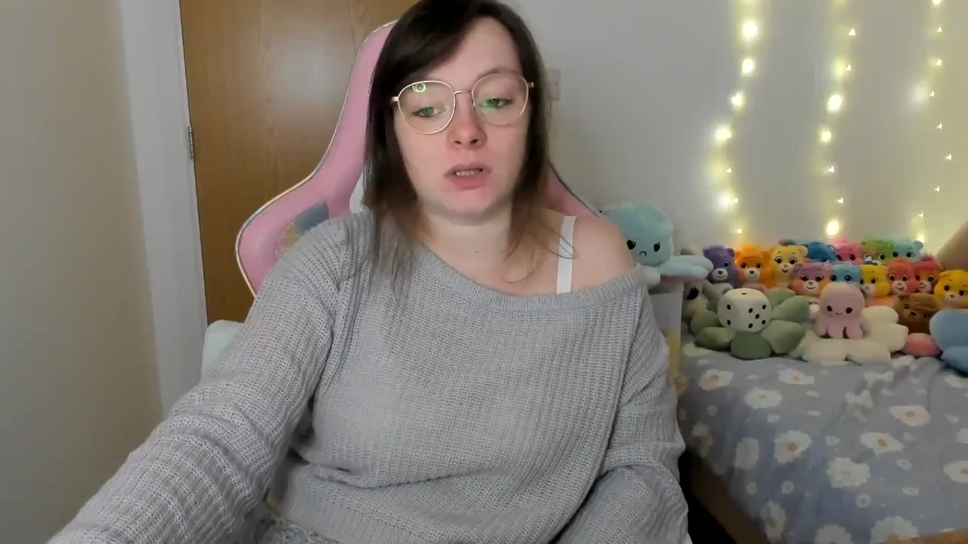 Gallery image thumbnail from JessieBear_'s myfreecams stream on, 01/31/2025, 17:31 image 17 of 20