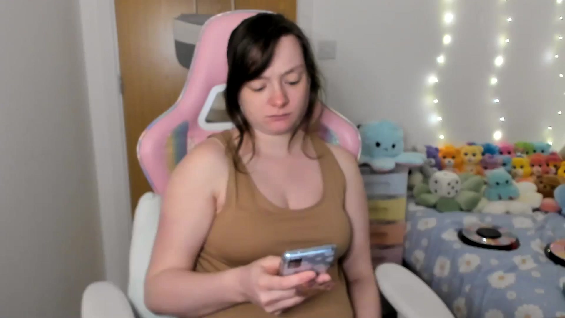 Gallery image thumbnail from JessieBear_'s myfreecams stream on, 02/03/2025, 17:47 image 20 of 20