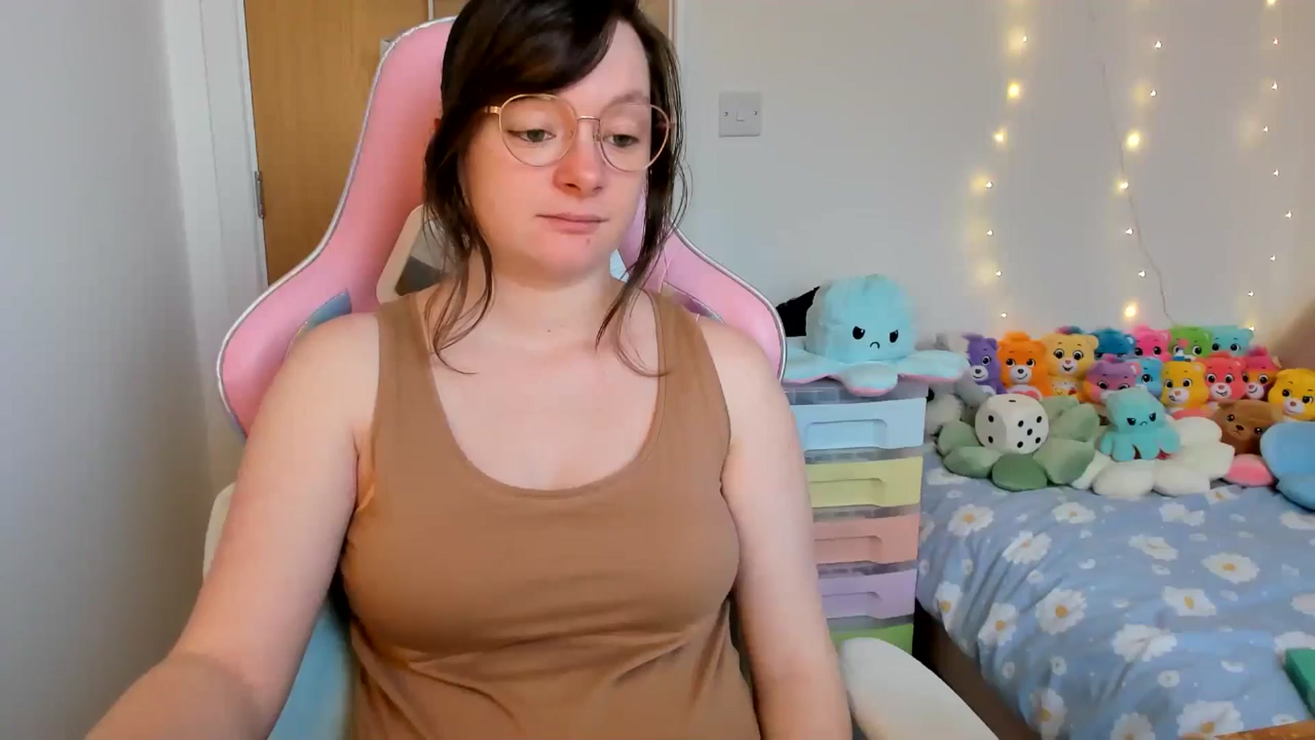 Gallery image thumbnail from JessieBear_'s myfreecams stream on, 02/03/2025, 17:47 image 9 of 20