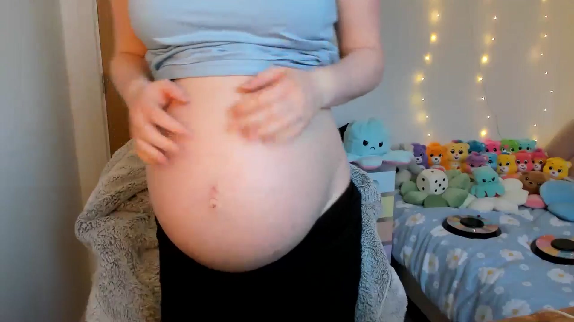 Gallery image thumbnail from JessieBear_'s myfreecams stream on, 02/04/2025, 17:37 image 7 of 20
