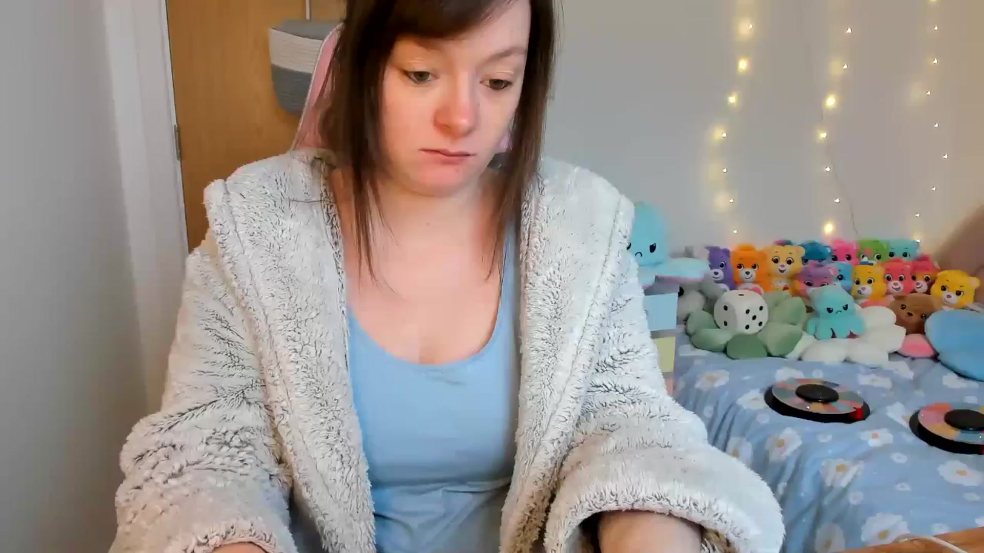 Gallery image thumbnail from JessieBear_'s myfreecams stream on, 02/04/2025, 17:37 image 1 of 20