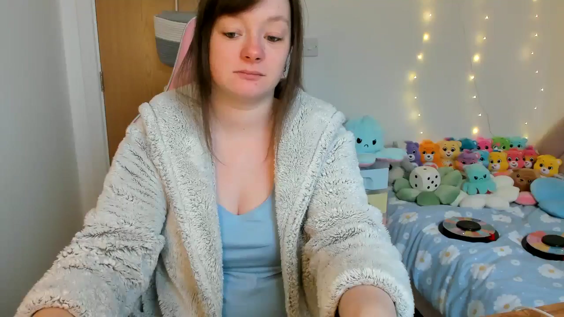 Gallery image thumbnail from JessieBear_'s myfreecams stream on, 02/04/2025, 17:37 image 2 of 20