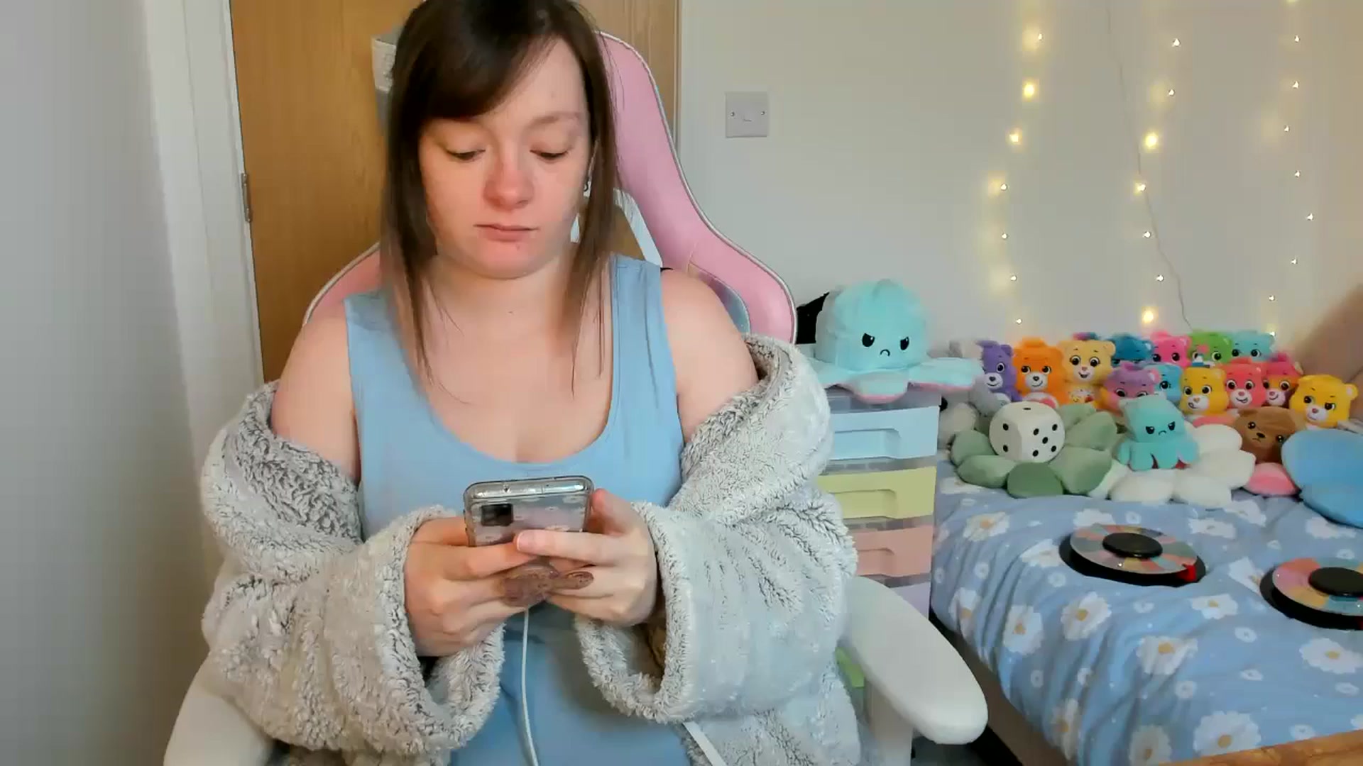Gallery image thumbnail from JessieBear_'s myfreecams stream on, 02/04/2025, 17:37 image 4 of 20
