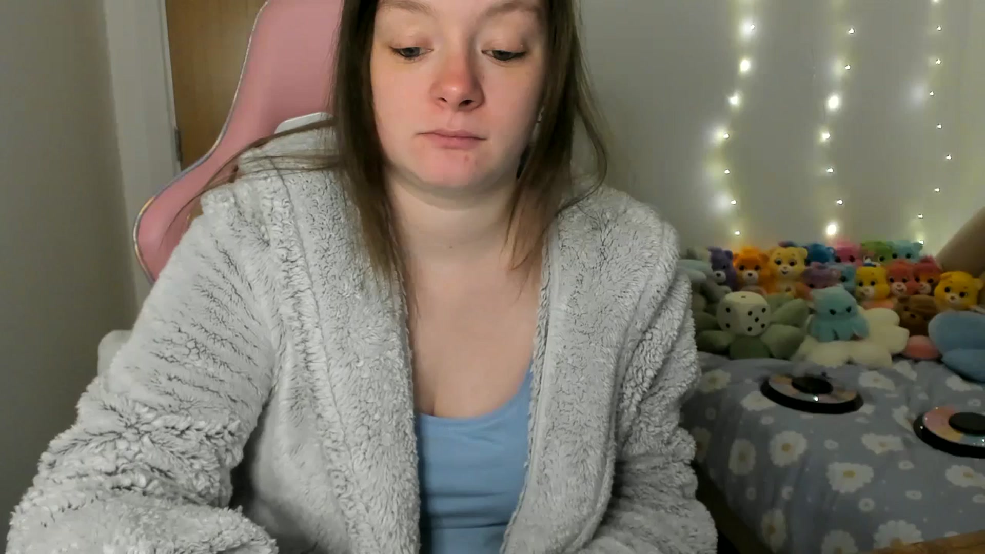 Gallery image thumbnail from JessieBear_'s myfreecams stream on, 02/04/2025, 17:37 image 18 of 20