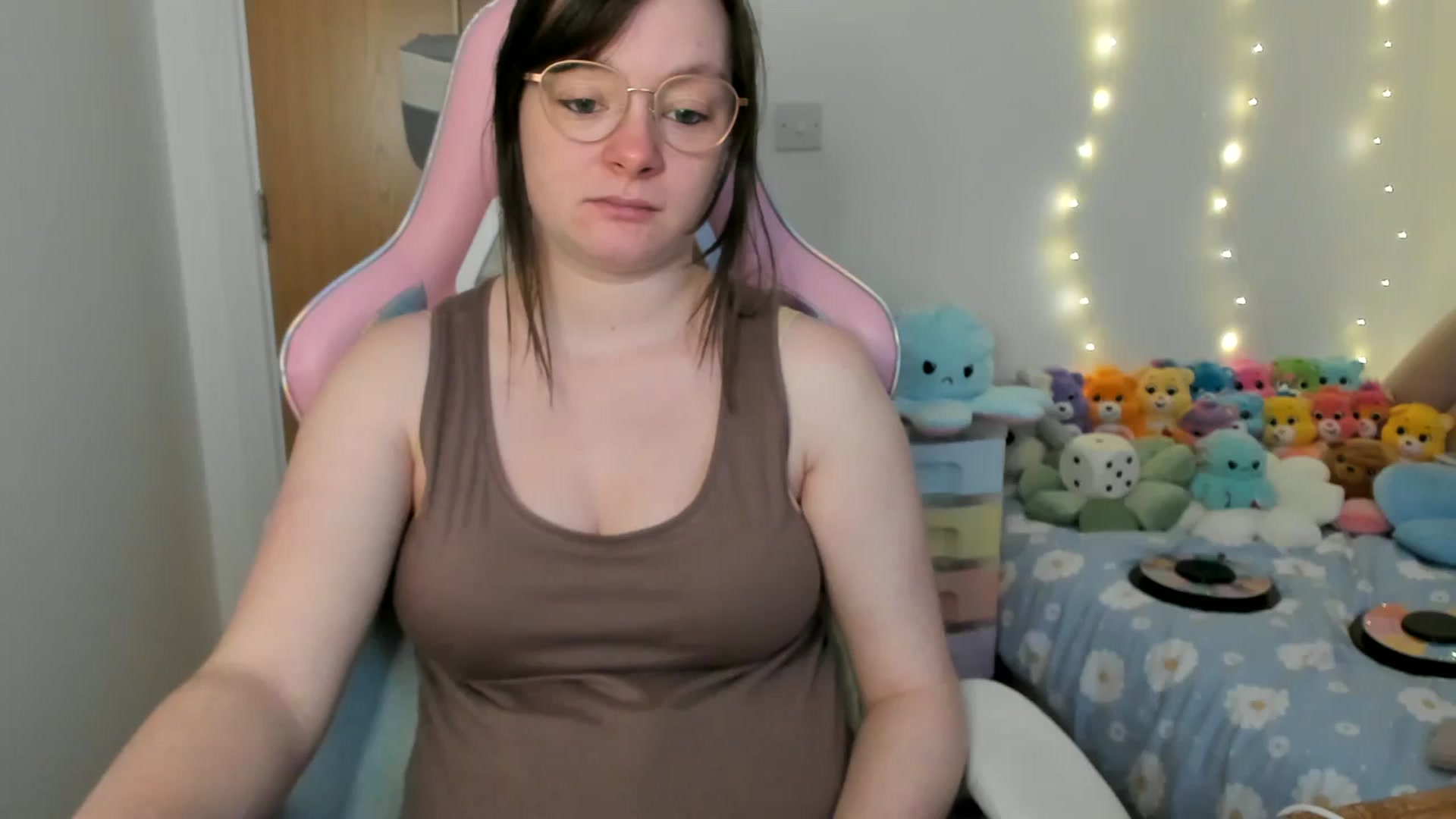 Gallery image thumbnail from JessieBear_'s myfreecams stream on, 02/06/2025, 17:21 image 18 of 20