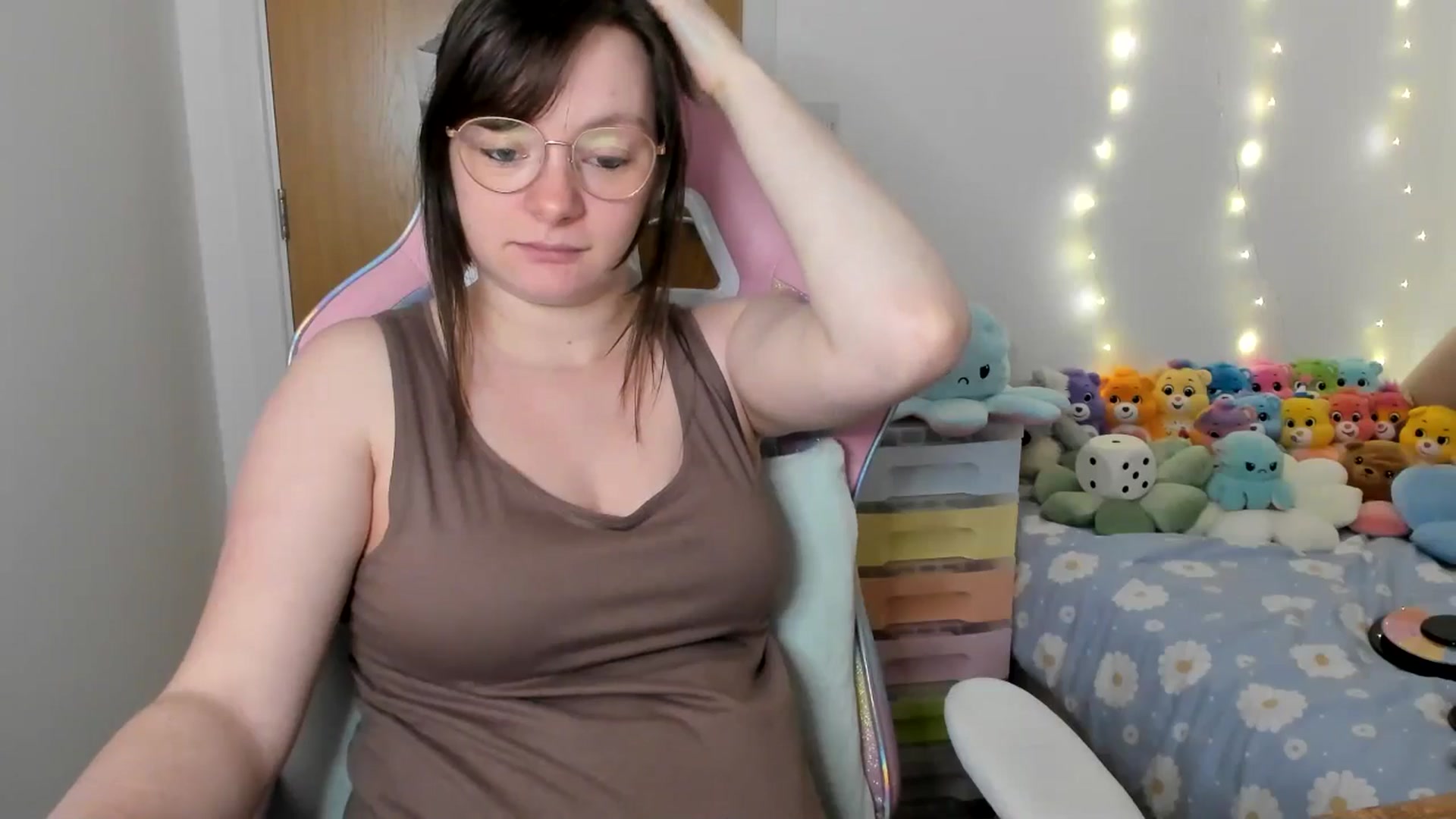 Gallery image thumbnail from JessieBear_'s myfreecams stream on, 02/06/2025, 17:58 image 16 of 20
