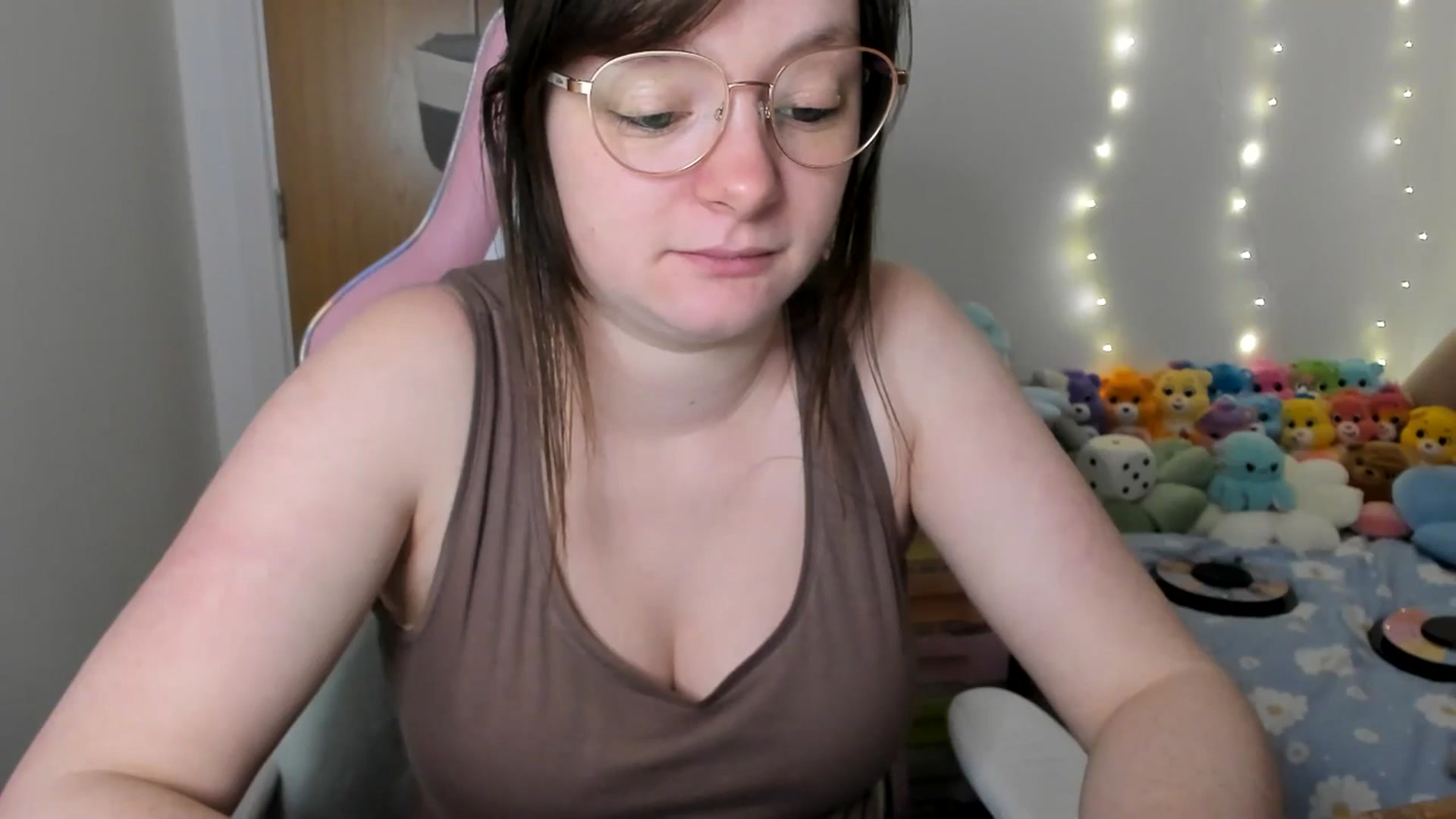 Gallery image thumbnail from JessieBear_'s myfreecams stream on, 02/06/2025, 17:58 image 3 of 20