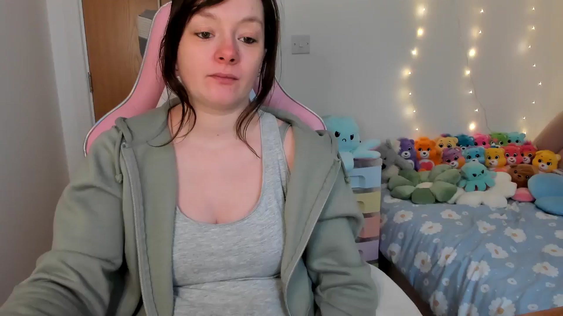 Gallery image thumbnail from JessieBear_'s myfreecams stream on, 02/10/2025, 17:40 image 4 of 20