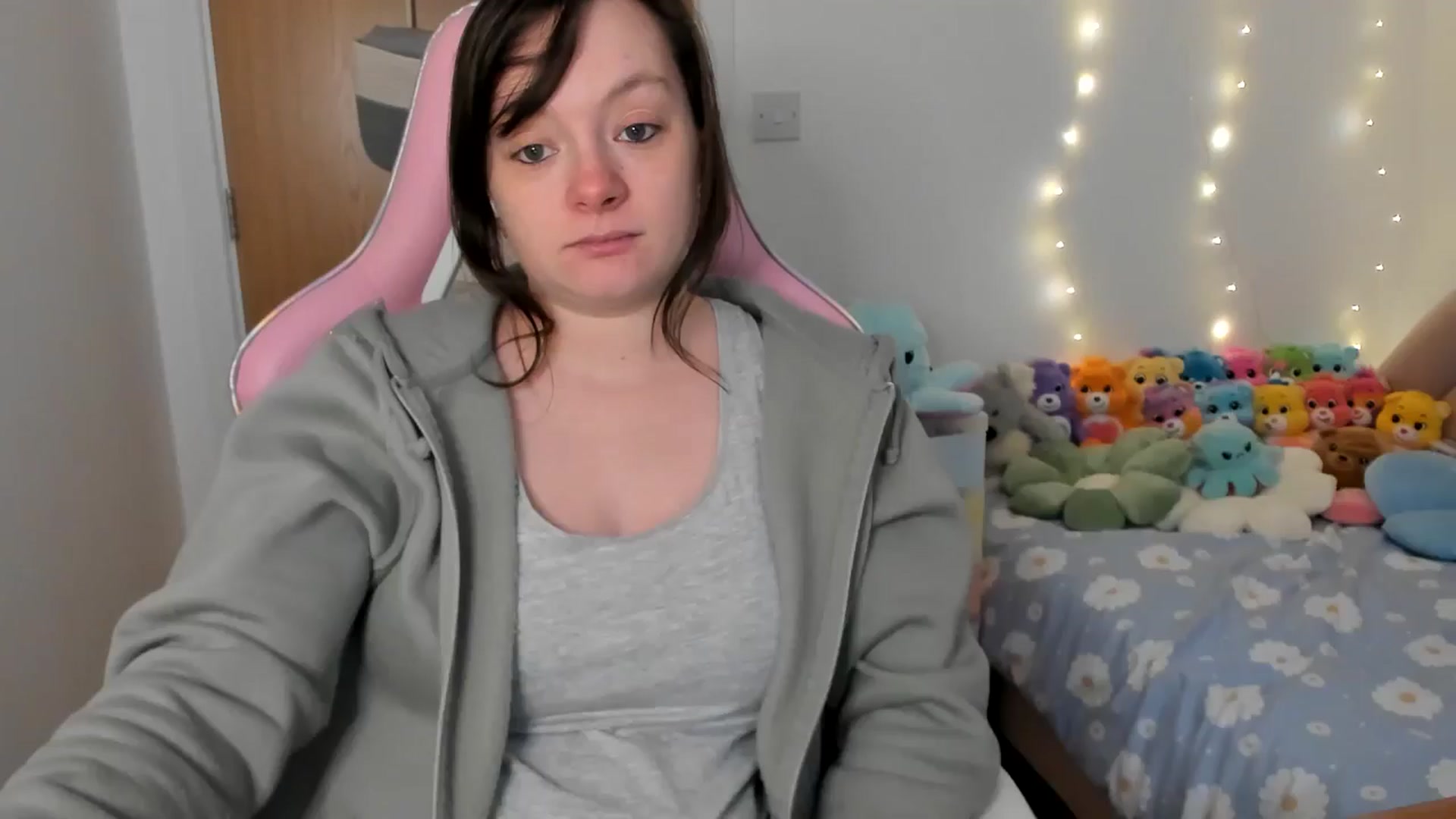Gallery image thumbnail from JessieBear_'s myfreecams stream on, 02/10/2025, 17:40 image 13 of 20