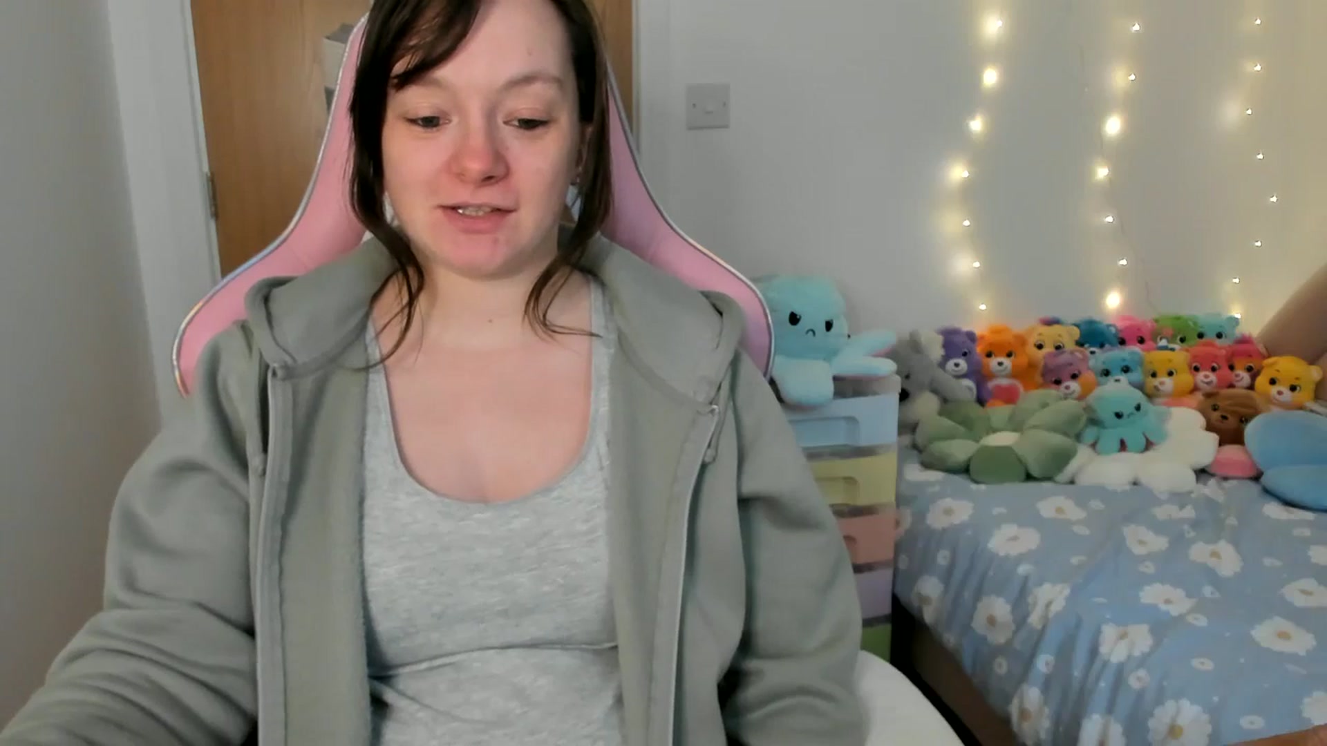 Gallery image thumbnail from JessieBear_'s myfreecams stream on, 02/10/2025, 17:40 image 8 of 20