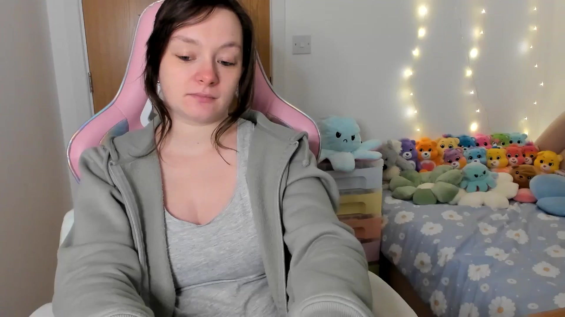 Gallery image thumbnail from JessieBear_'s myfreecams stream on, 02/10/2025, 17:40 image 17 of 20