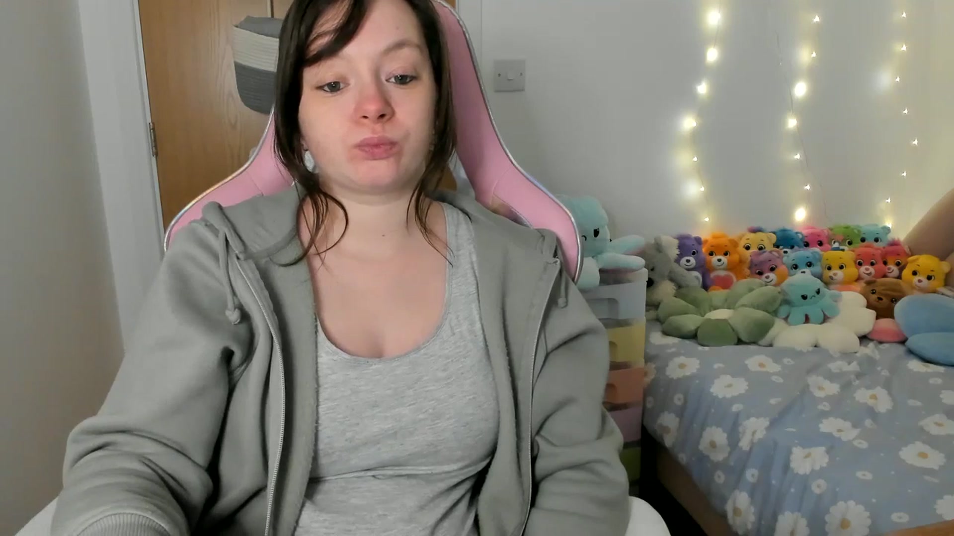 Gallery image thumbnail from JessieBear_'s myfreecams stream on, 02/10/2025, 17:40 image 15 of 20