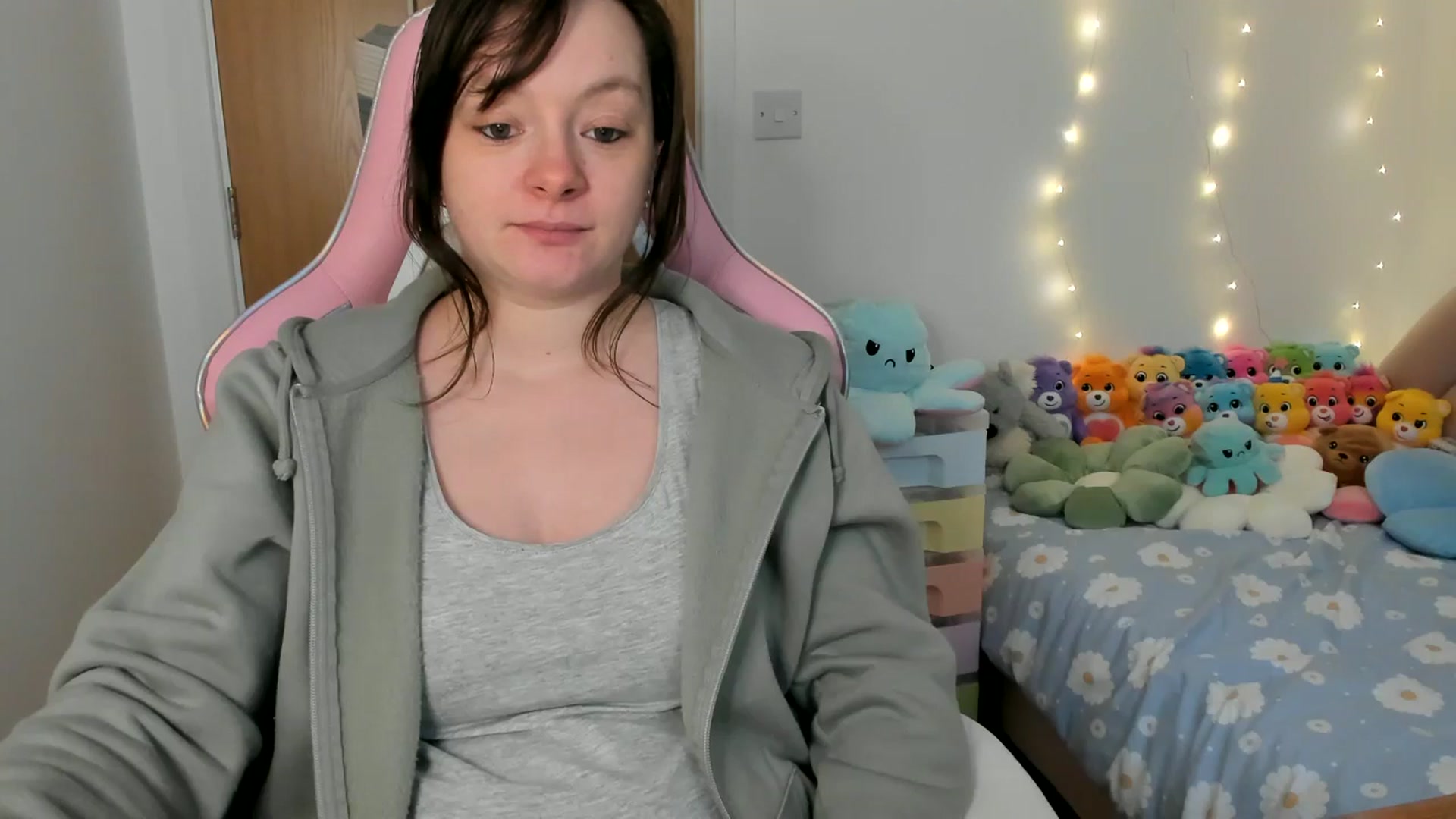 Gallery image thumbnail from JessieBear_'s myfreecams stream on, 02/10/2025, 17:40 image 9 of 20