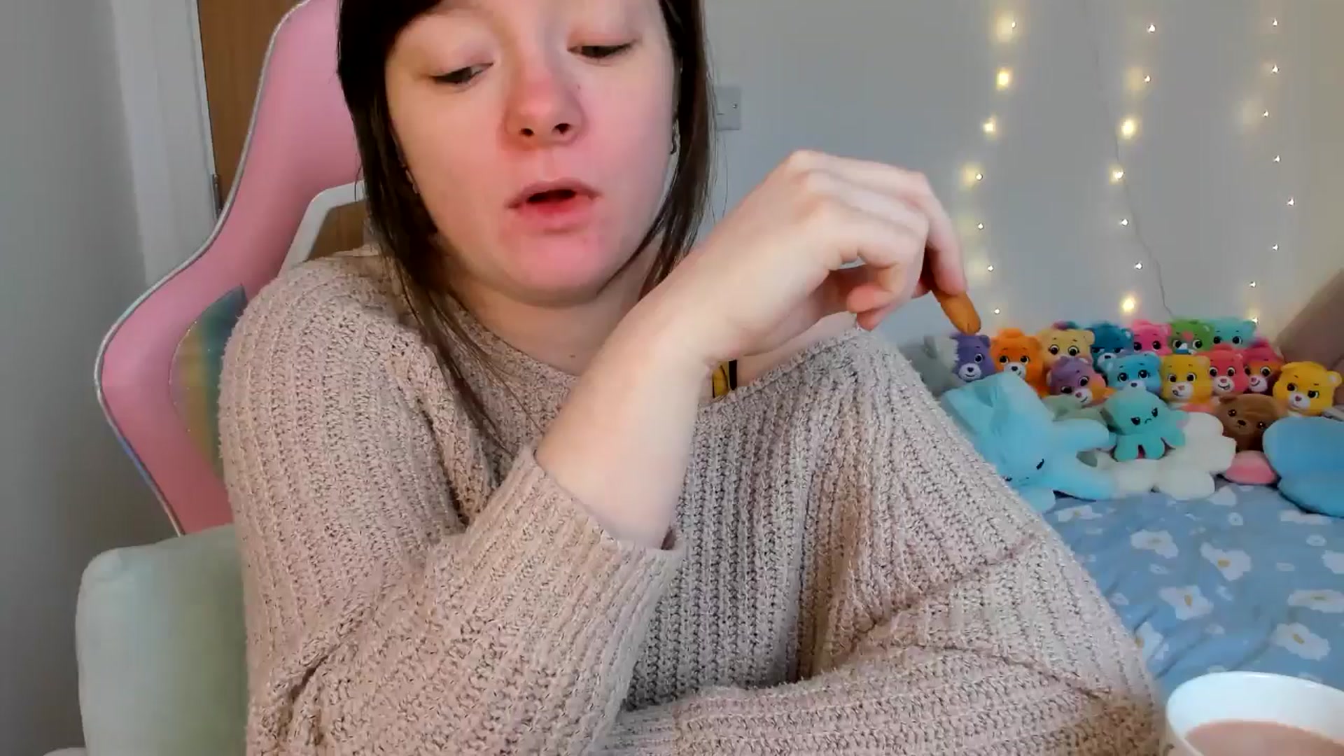 Gallery image thumbnail from JessieBear_'s myfreecams stream on, 02/13/2025, 16:29 image 1 of 20