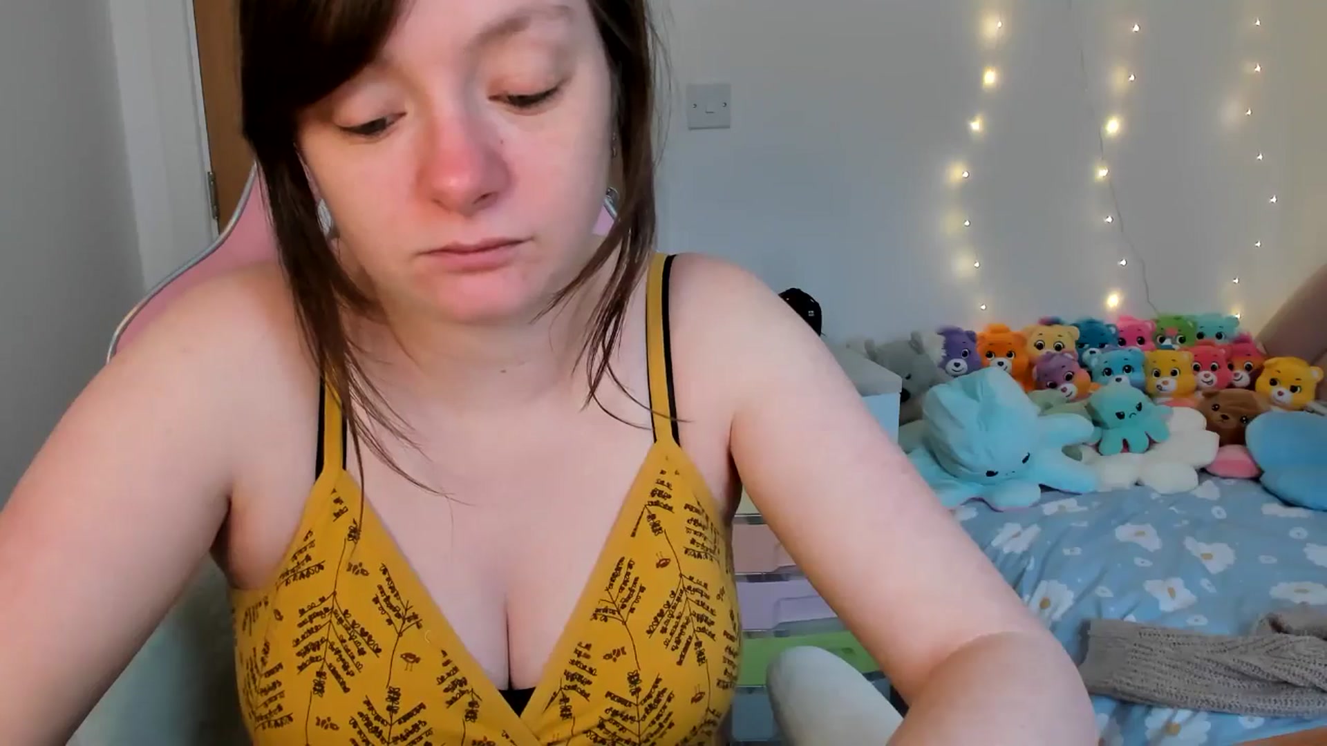 Gallery image thumbnail from JessieBear_'s myfreecams stream on, 02/13/2025, 16:29 image 11 of 20