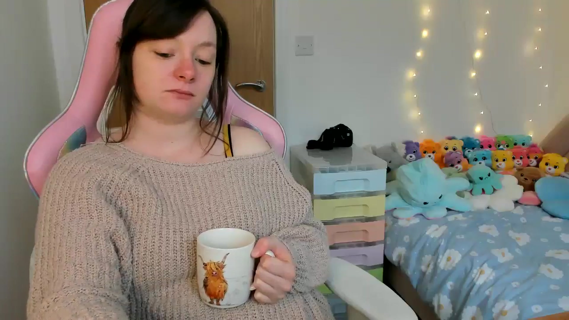 Gallery image thumbnail from JessieBear_'s myfreecams stream on, 02/13/2025, 16:29 image 3 of 20