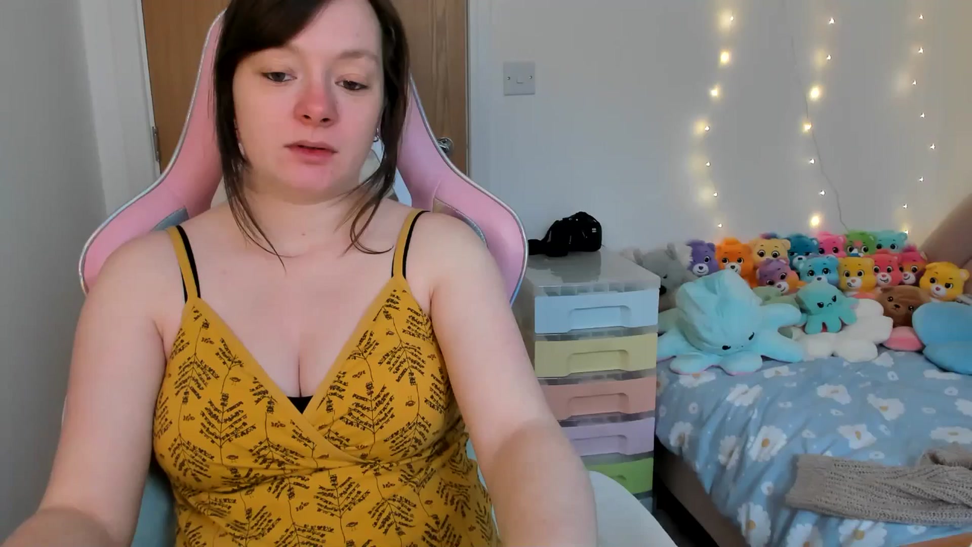 Gallery image thumbnail from JessieBear_'s myfreecams stream on, 02/13/2025, 16:29 image 6 of 20