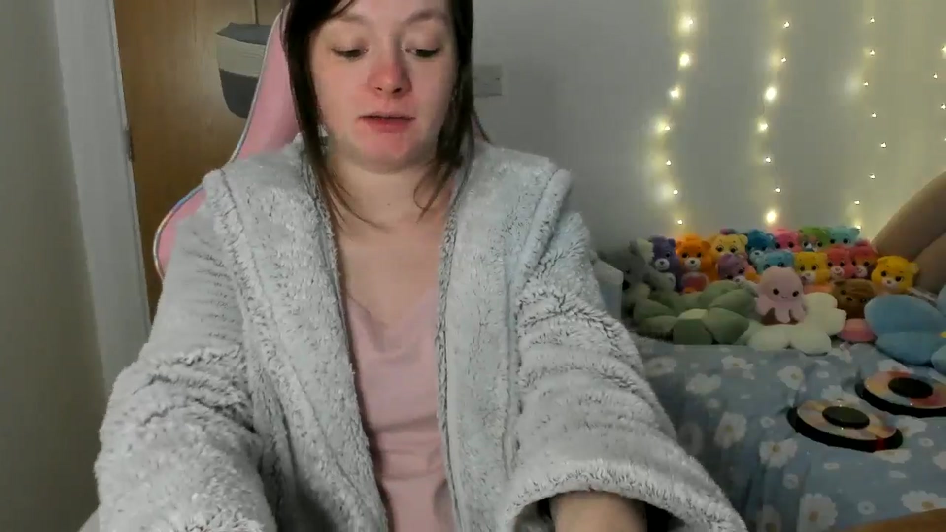 Gallery image thumbnail from JessieBear_'s myfreecams stream on, 02/14/2025, 17:55 image 16 of 20