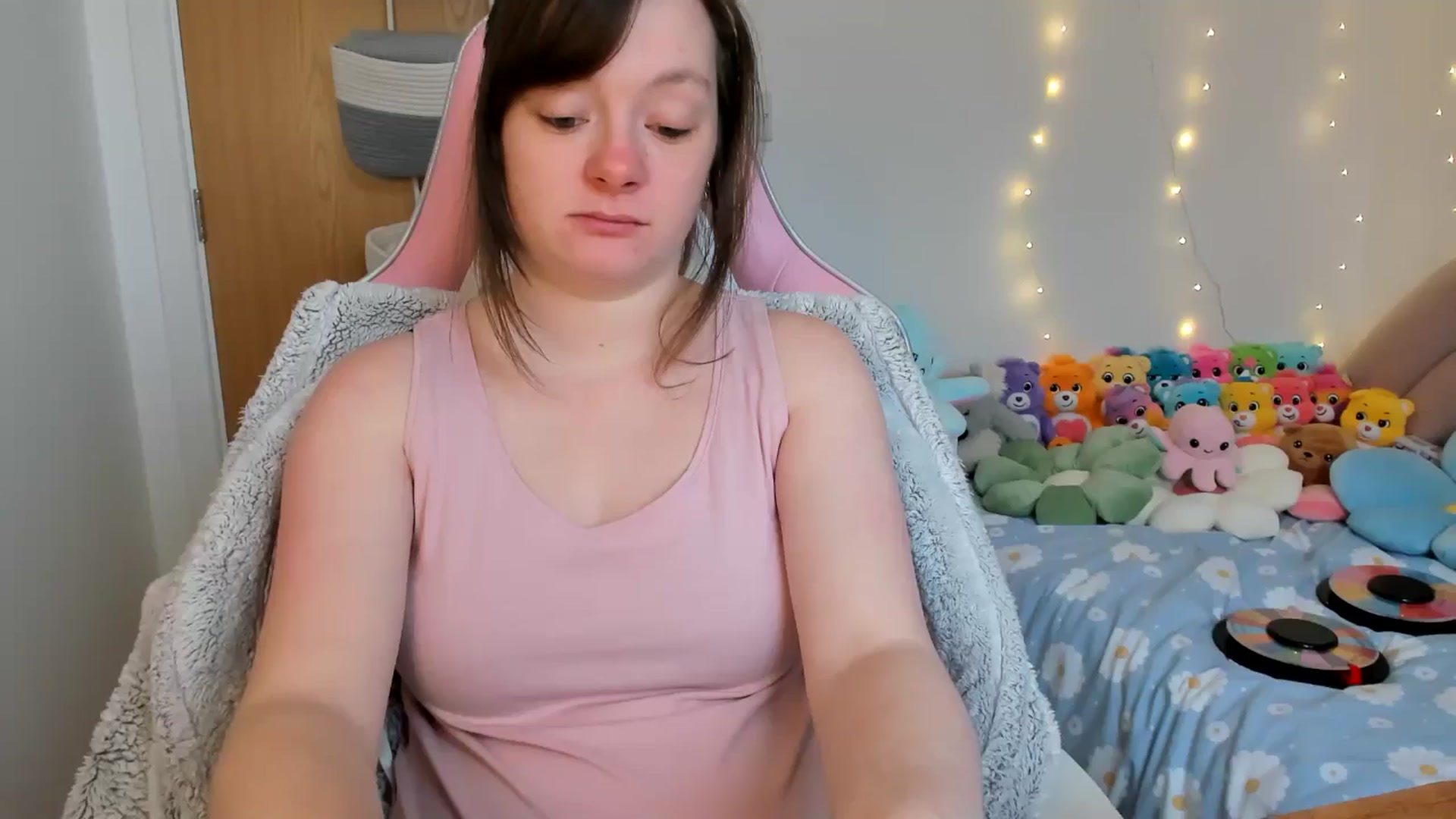 Gallery image thumbnail from JessieBear_'s myfreecams stream on, 02/14/2025, 17:55 image 7 of 20
