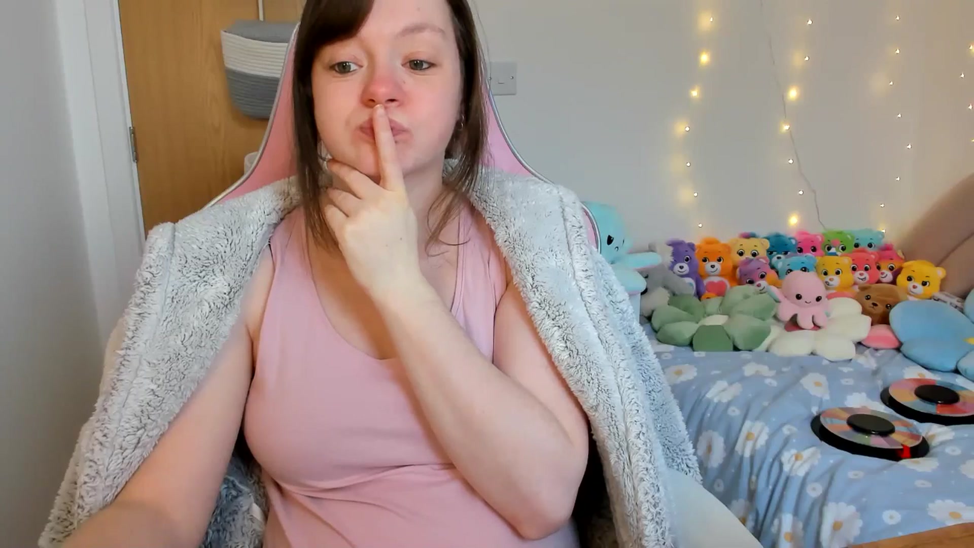 Gallery image thumbnail from JessieBear_'s myfreecams stream on, 02/14/2025, 17:55 image 4 of 20