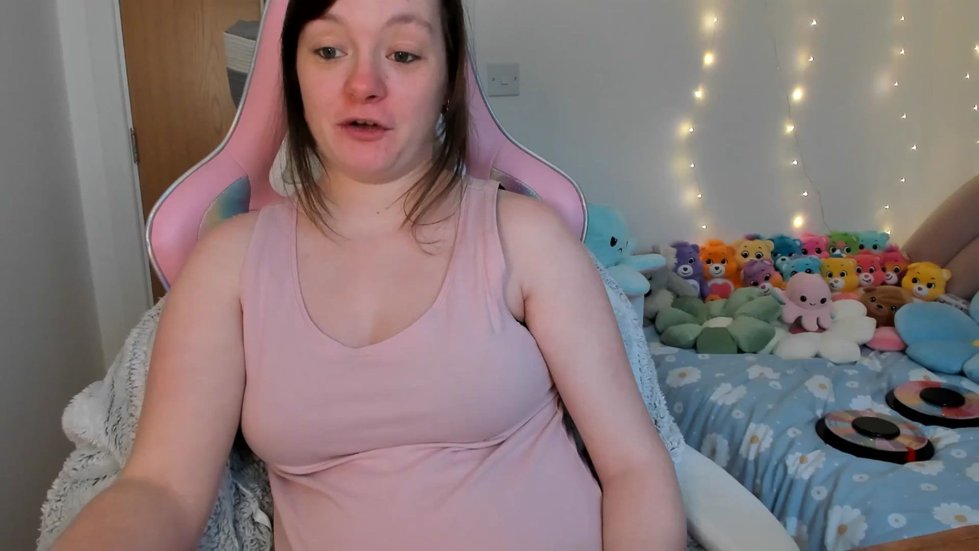 Gallery image thumbnail from JessieBear_'s myfreecams stream on, 02/14/2025, 17:55 image 10 of 20