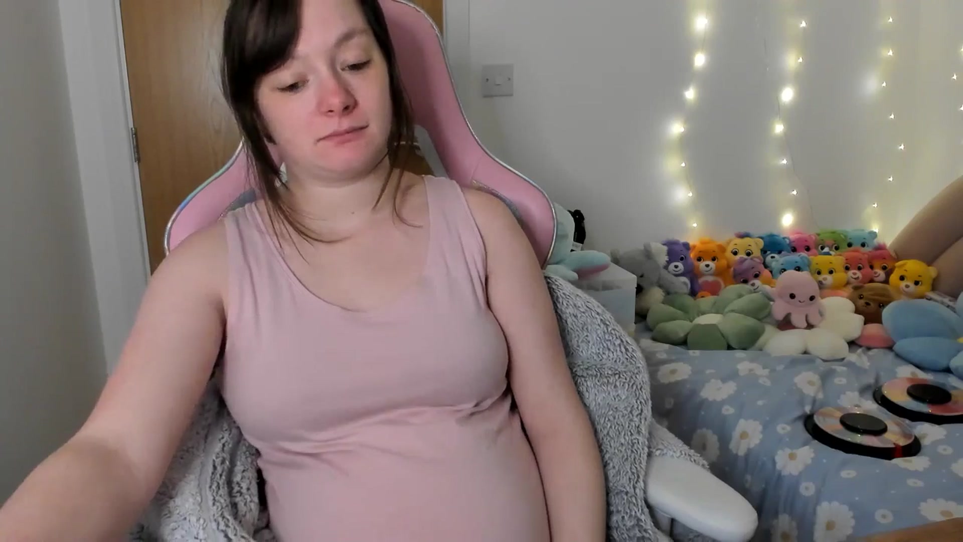 Gallery image thumbnail from JessieBear_'s myfreecams stream on, 02/14/2025, 18:05 image 7 of 20
