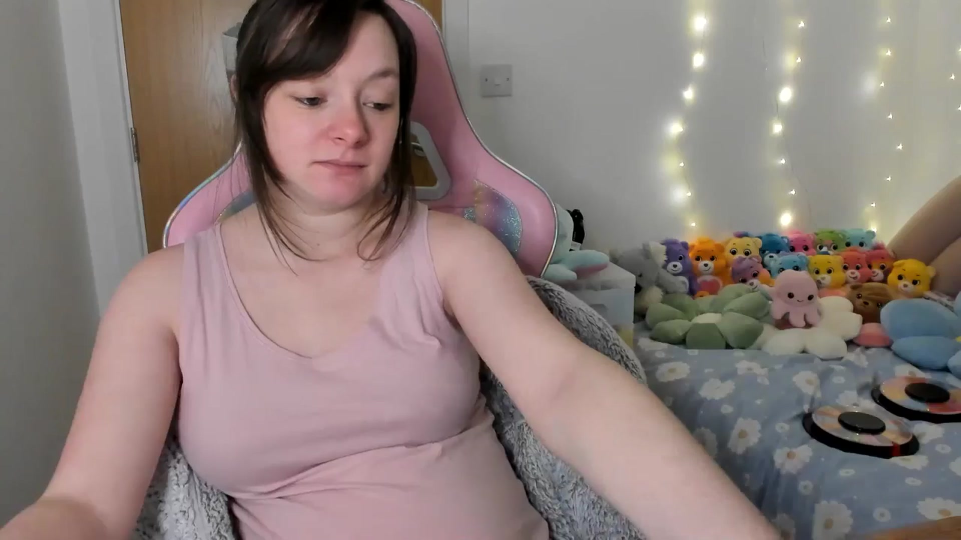 Gallery image thumbnail from JessieBear_'s myfreecams stream on, 02/14/2025, 18:05 image 11 of 20