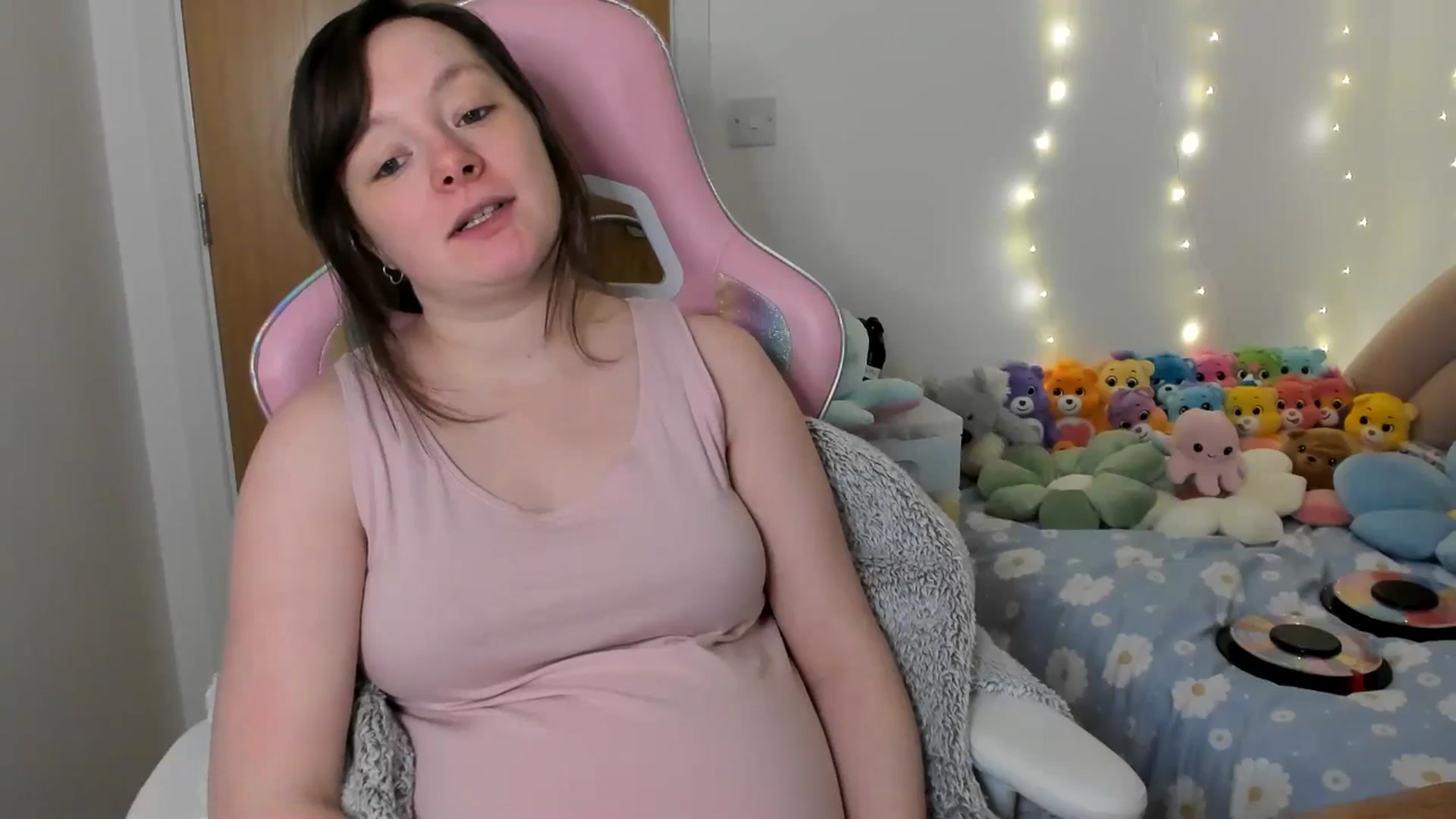 Gallery image thumbnail from JessieBear_'s myfreecams stream on, 02/14/2025, 18:05 image 8 of 20