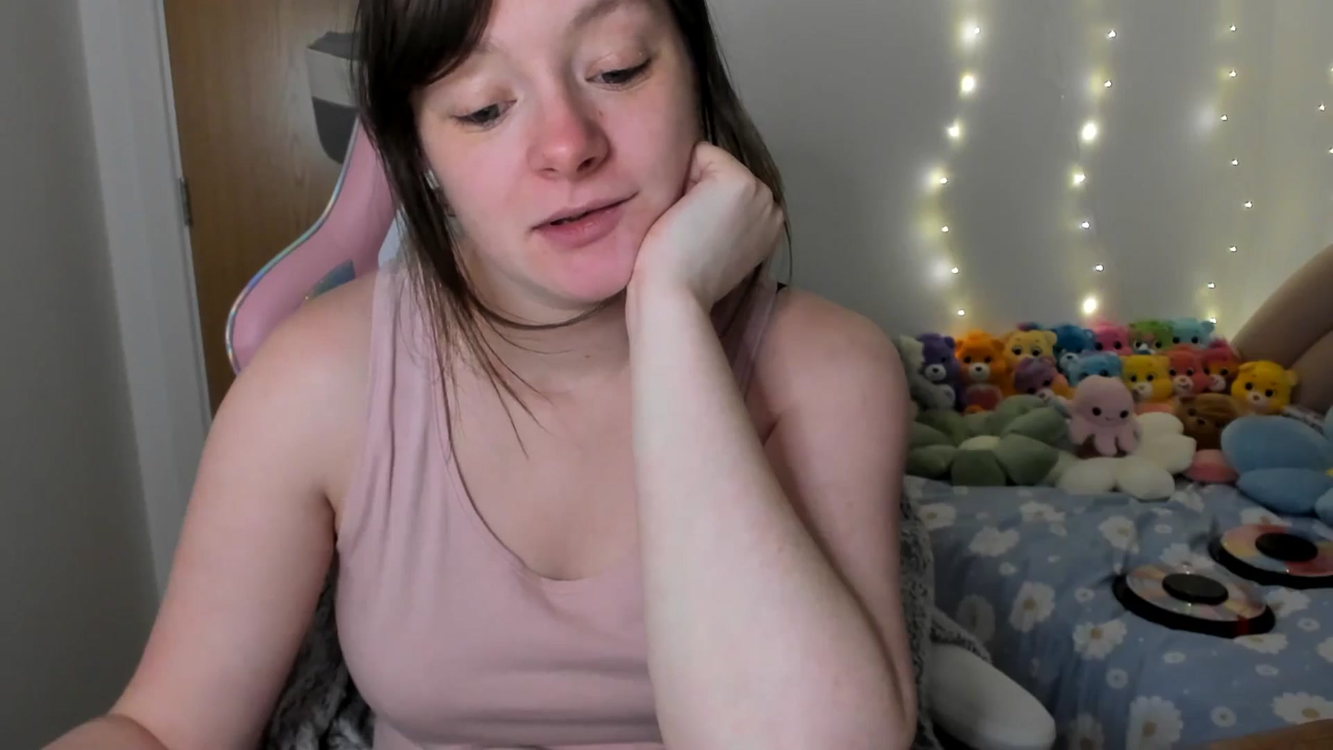 Gallery image thumbnail from JessieBear_'s myfreecams stream on, 02/14/2025, 18:05 image 5 of 20