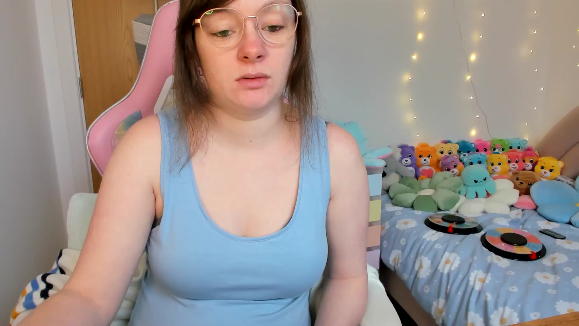 Gallery image thumbnail from JessieBear_'s myfreecams stream on, 02/17/2025, 17:37 image 2 of 20