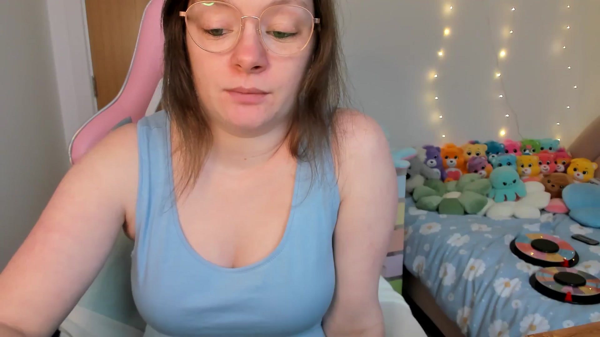 Gallery image thumbnail from JessieBear_'s myfreecams stream on, 02/17/2025, 17:37 image 12 of 20