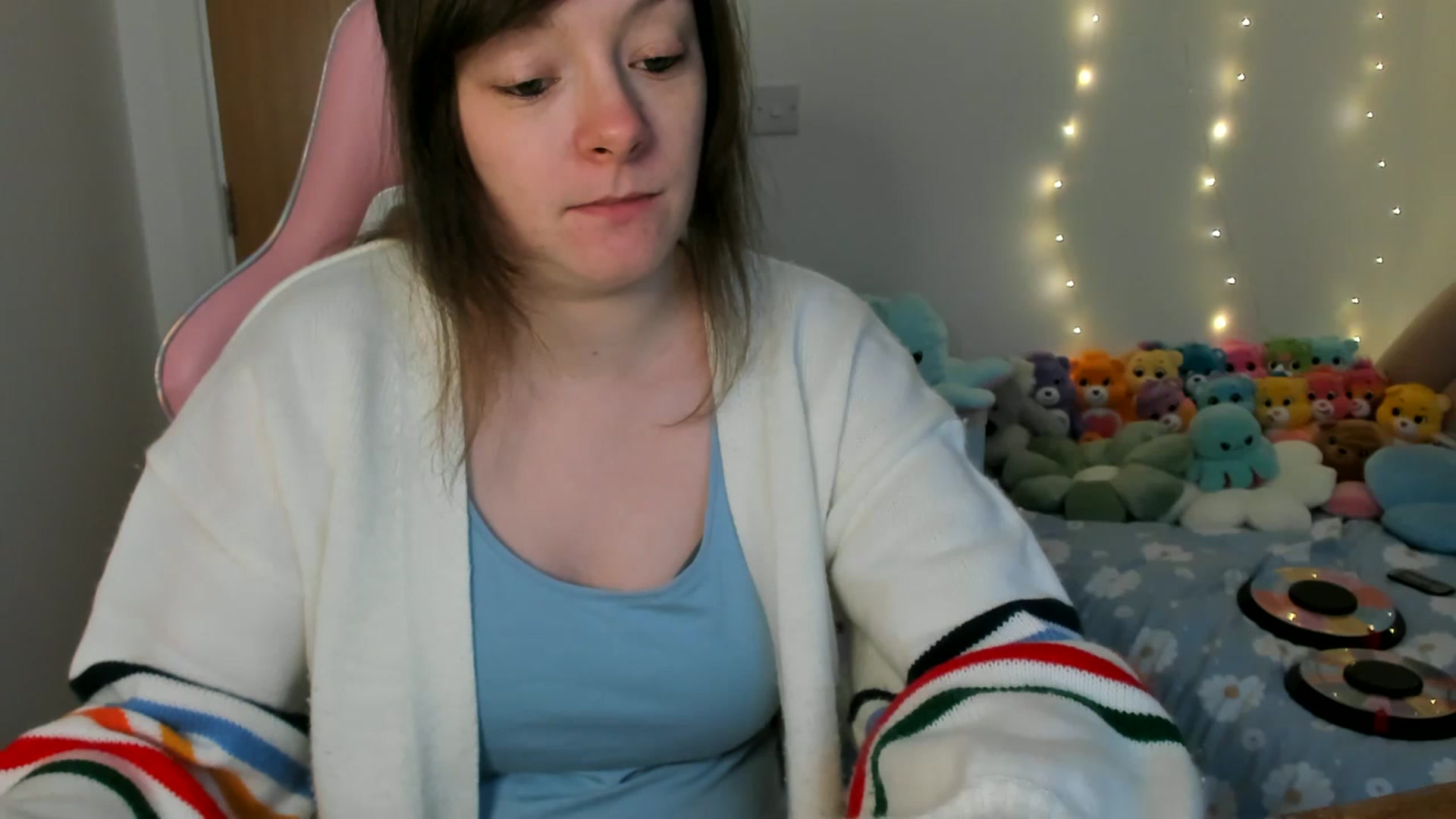 Gallery image thumbnail from JessieBear_'s myfreecams stream on, 02/17/2025, 17:37 image 18 of 20