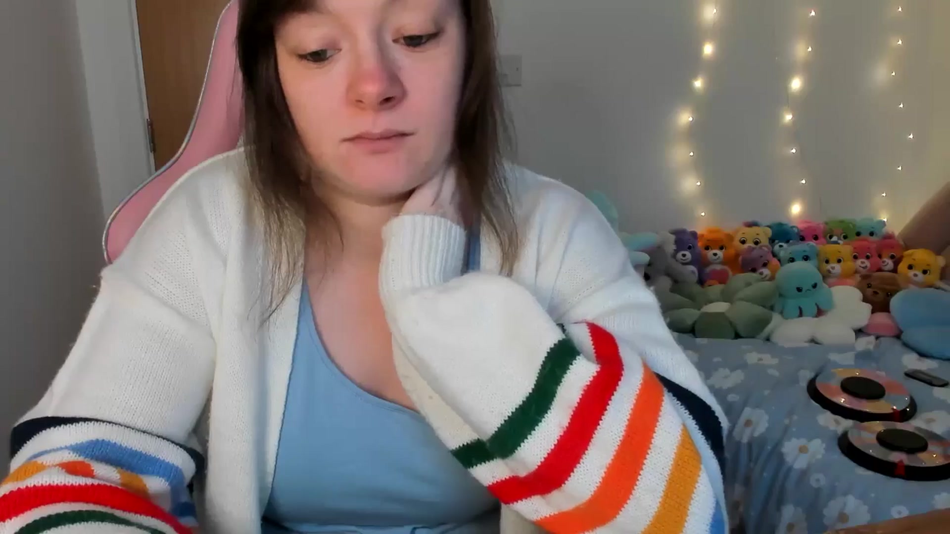 Gallery image thumbnail from JessieBear_'s myfreecams stream on, 02/17/2025, 17:37 image 17 of 20