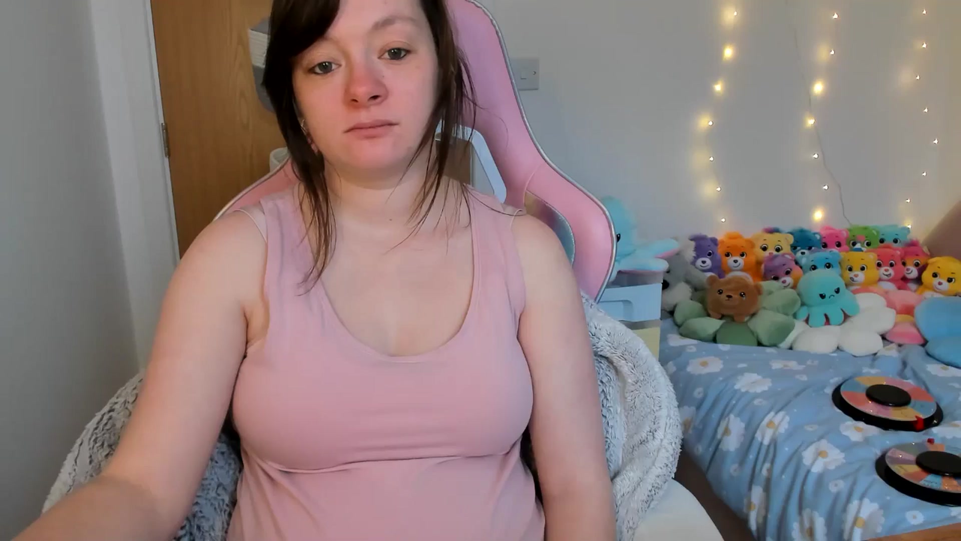Gallery image thumbnail from JessieBear_'s myfreecams stream on, 02/19/2025, 16:46 image 16 of 20