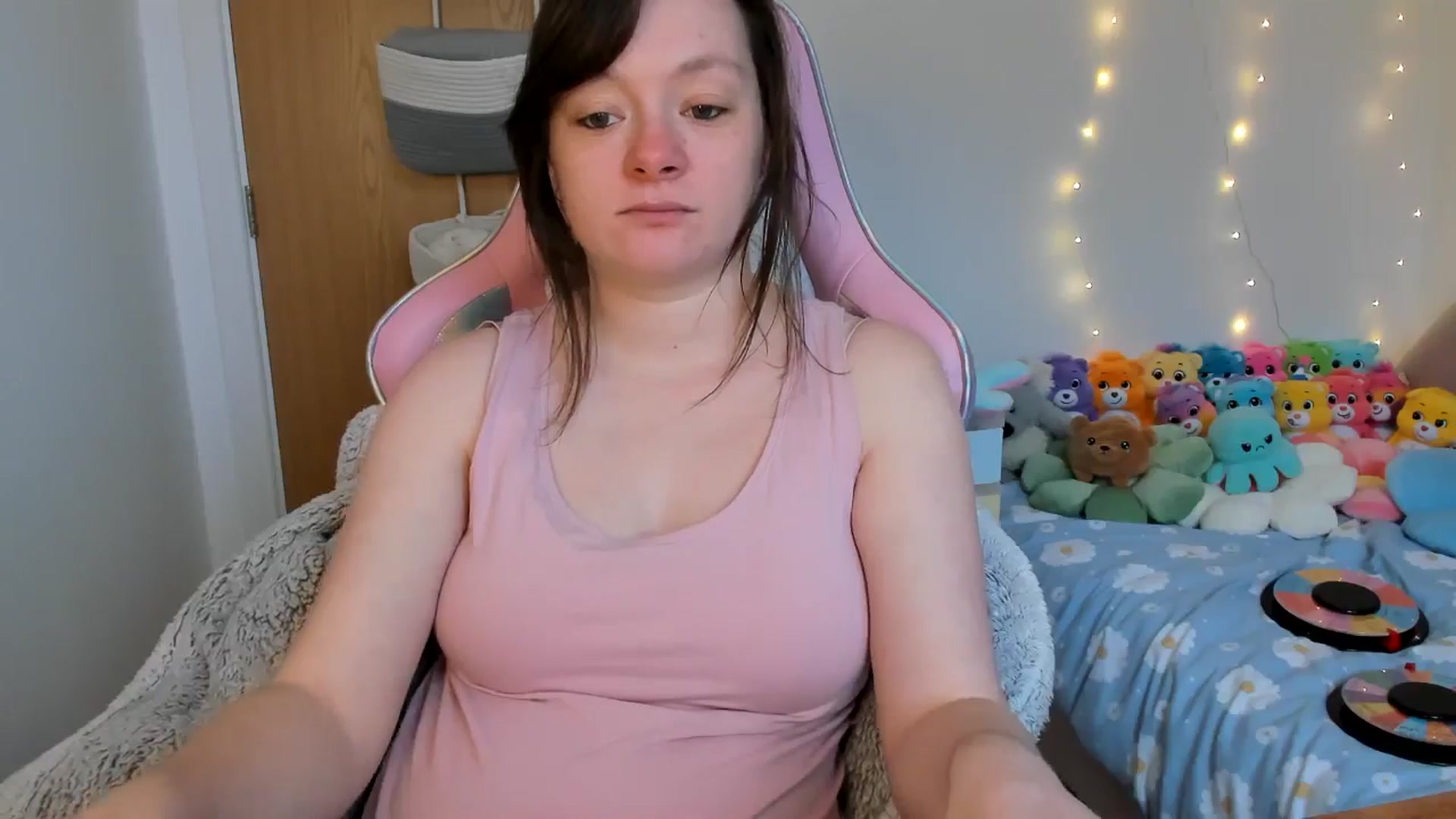 Gallery image thumbnail from JessieBear_'s myfreecams stream on, 02/19/2025, 16:46 image 13 of 20