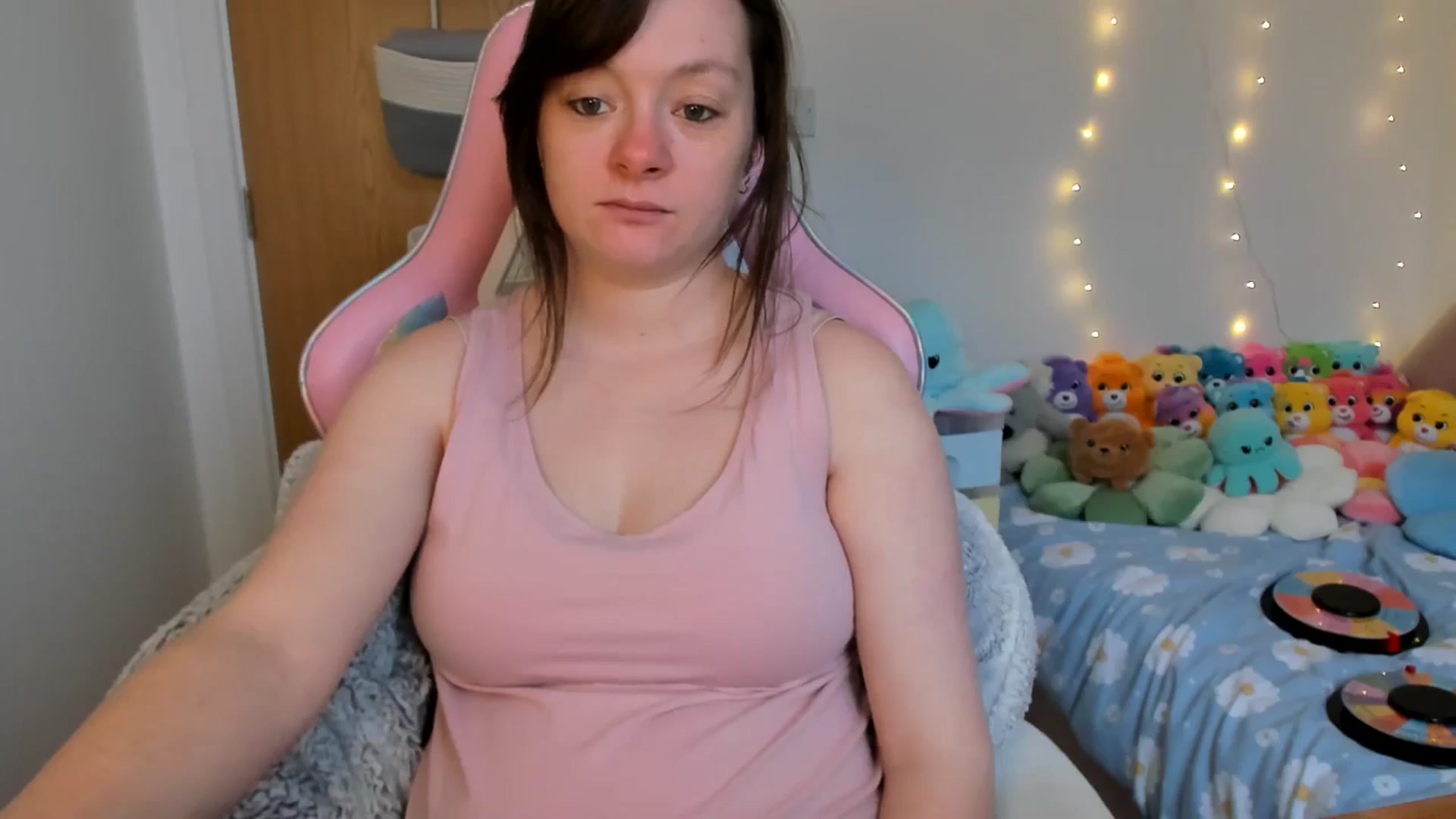 Gallery image thumbnail from JessieBear_'s myfreecams stream on, 02/19/2025, 16:46 image 14 of 20