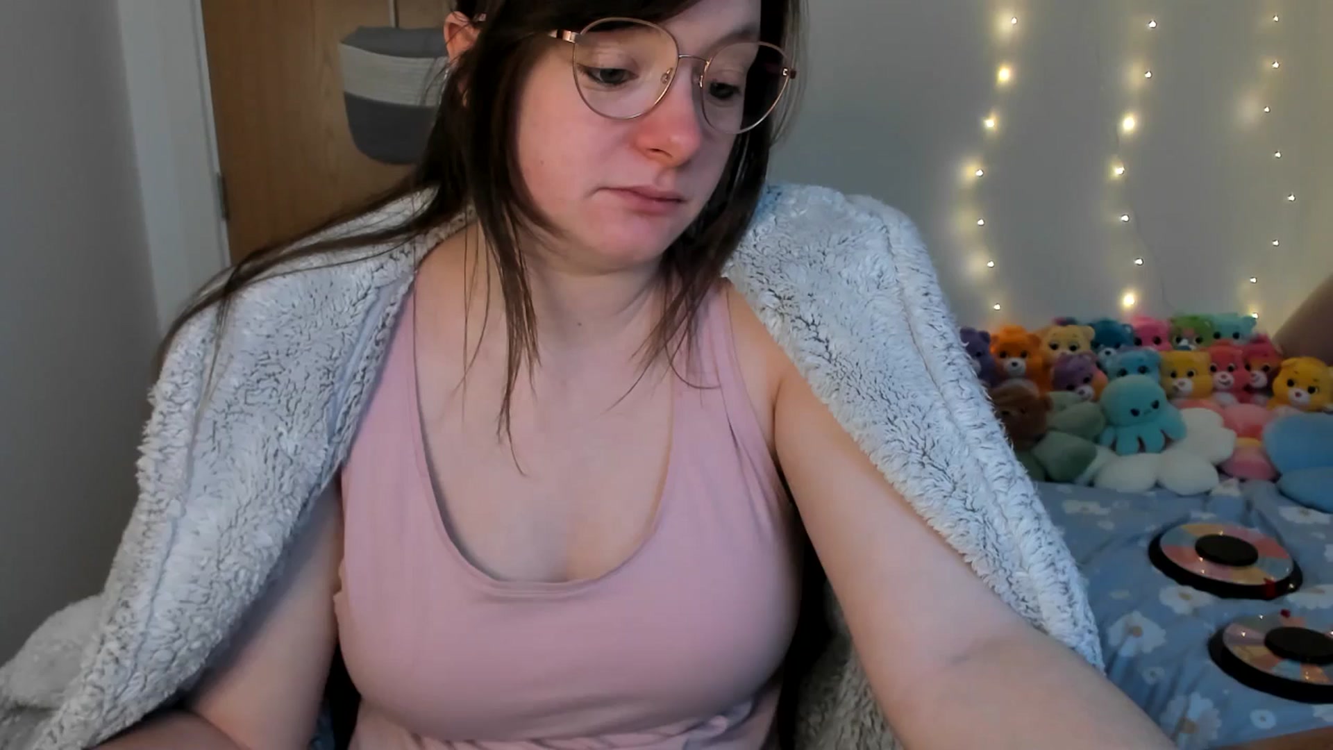 Gallery image thumbnail from JessieBear_'s myfreecams stream on, 02/19/2025, 17:19 image 2 of 20