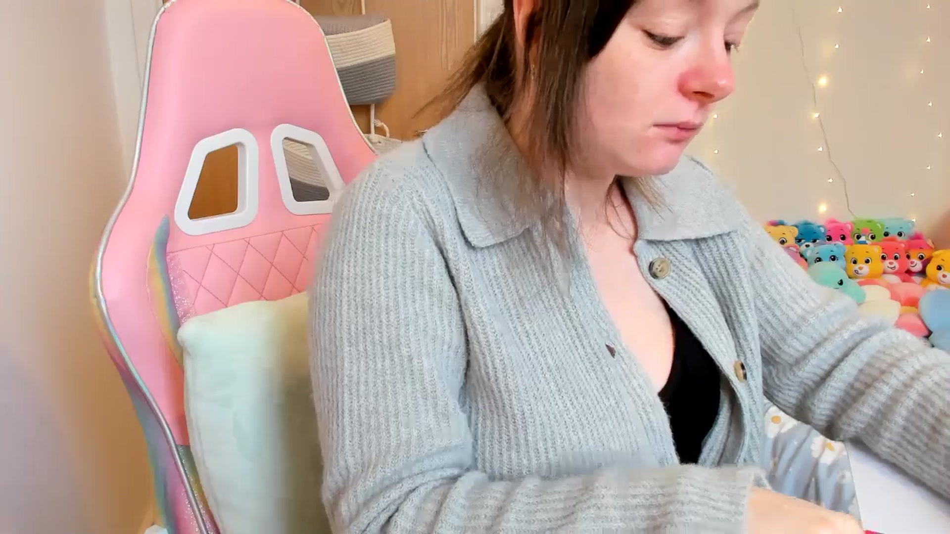 Gallery image thumbnail from JessieBear_'s myfreecams stream on, 02/21/2025, 18:10 image 2 of 20