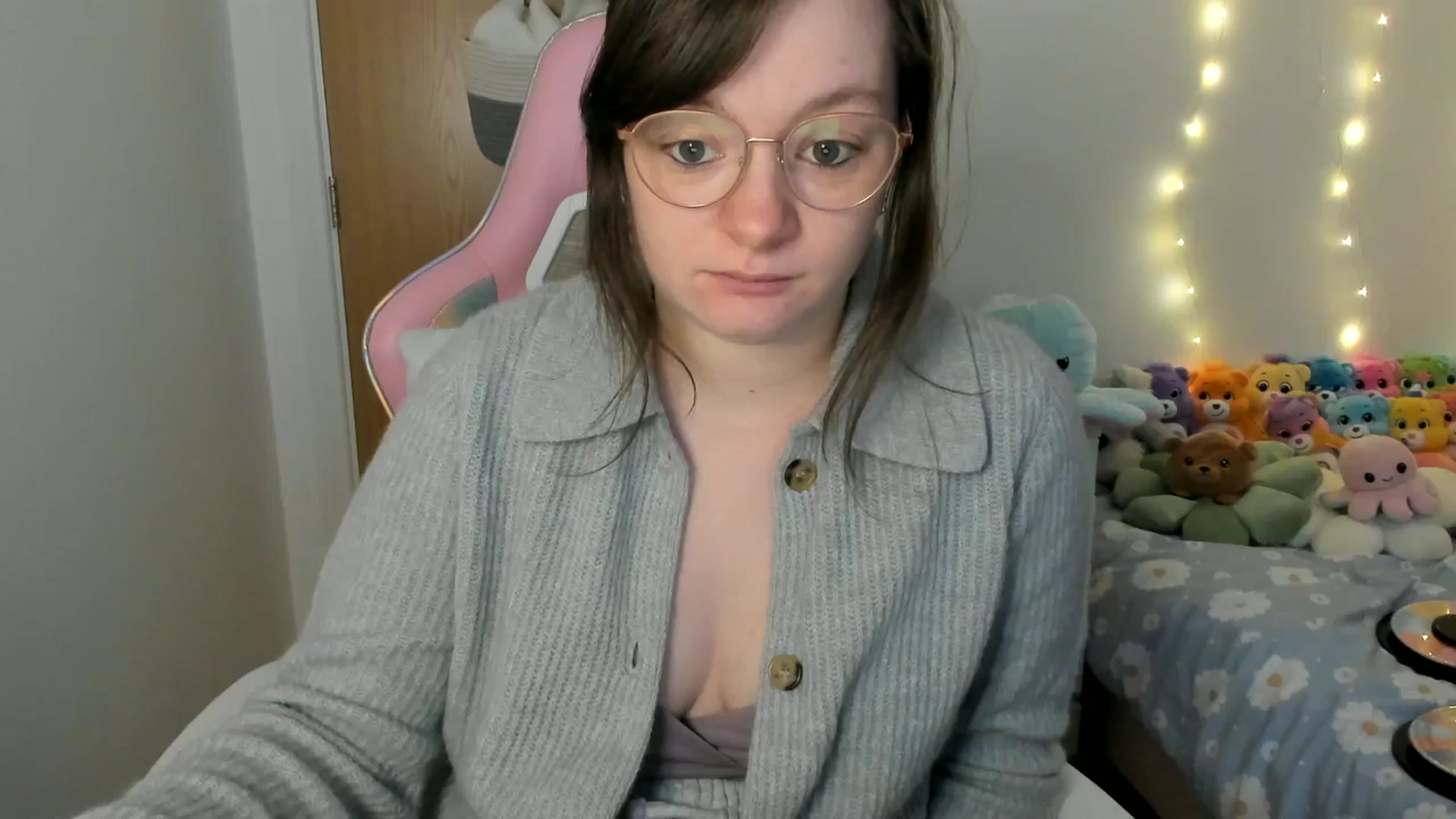 Gallery image thumbnail from JessieBear_'s myfreecams stream on, 02/25/2025, 17:56 image 16 of 20