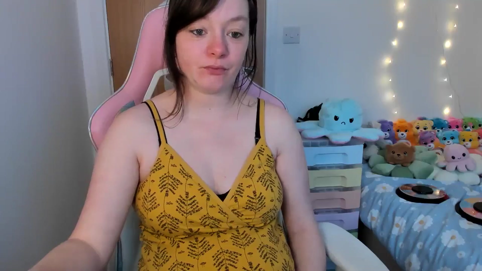 Gallery image thumbnail from JessieBear_'s myfreecams stream on, 02/26/2025, 18:09 image 7 of 20