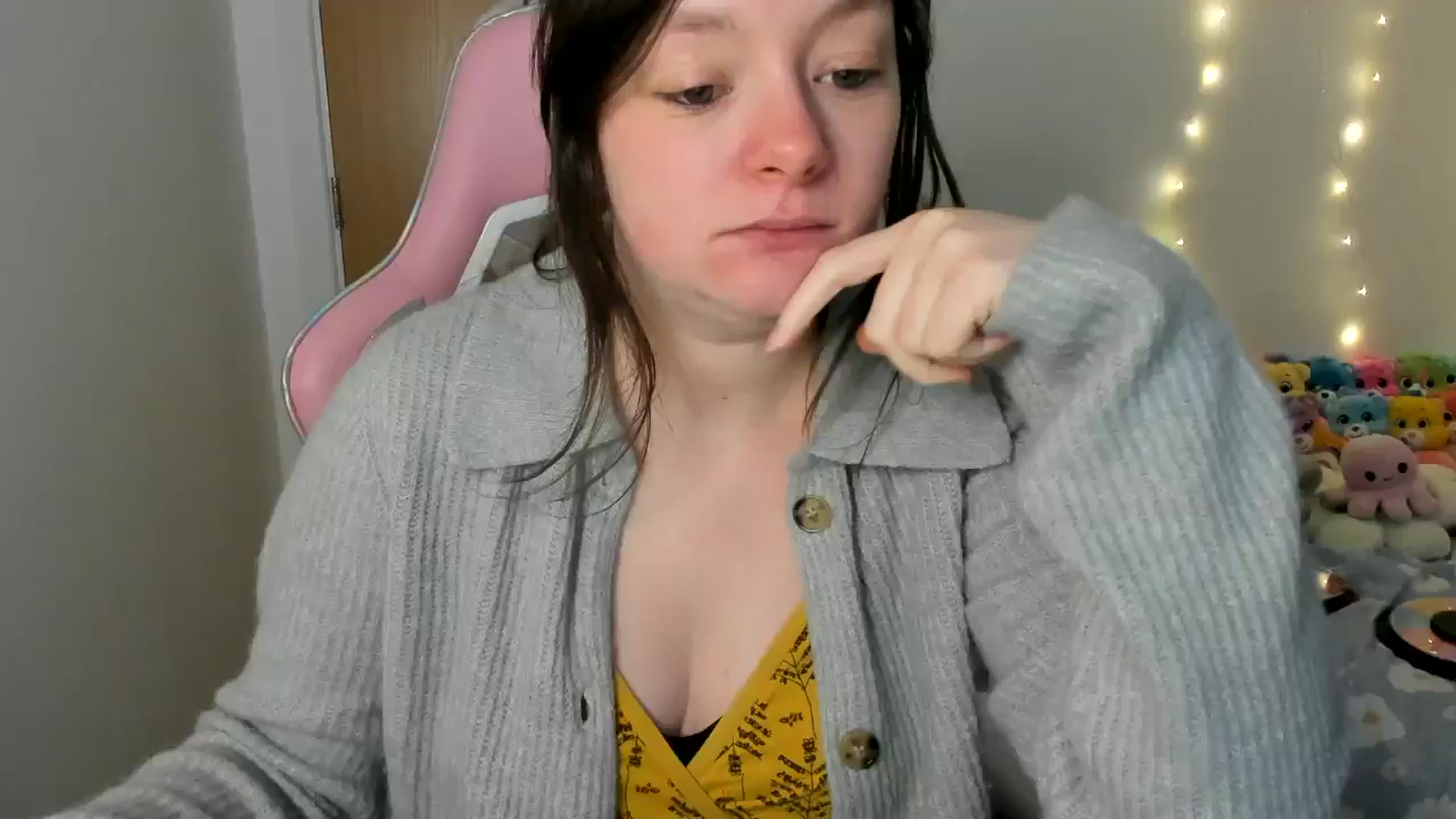 Gallery image thumbnail from JessieBear_'s myfreecams stream on, 02/26/2025, 18:09 image 16 of 20