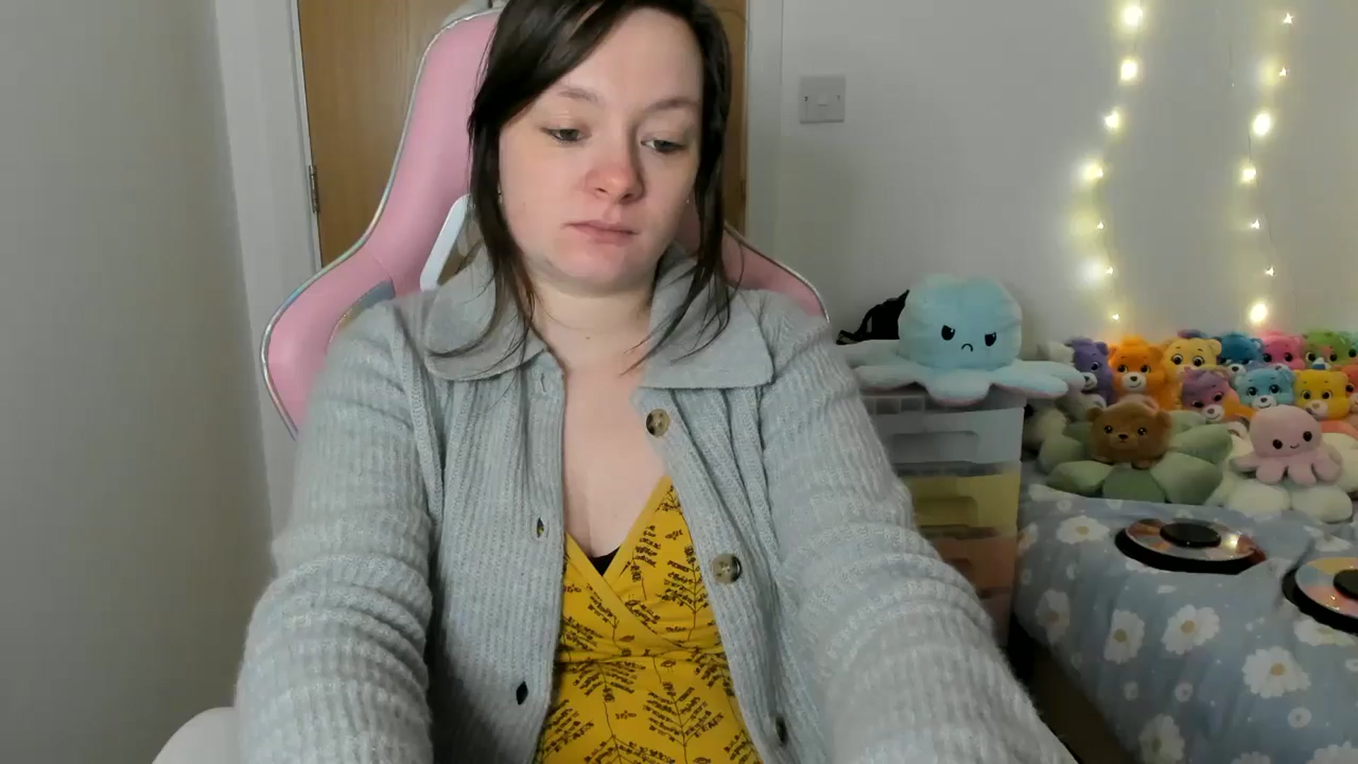 Gallery image thumbnail from JessieBear_'s myfreecams stream on, 02/26/2025, 18:09 image 20 of 20
