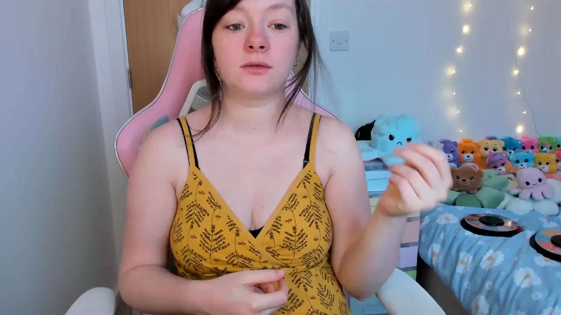 Gallery image thumbnail from JessieBear_'s myfreecams stream on, 02/26/2025, 18:09 image 3 of 20