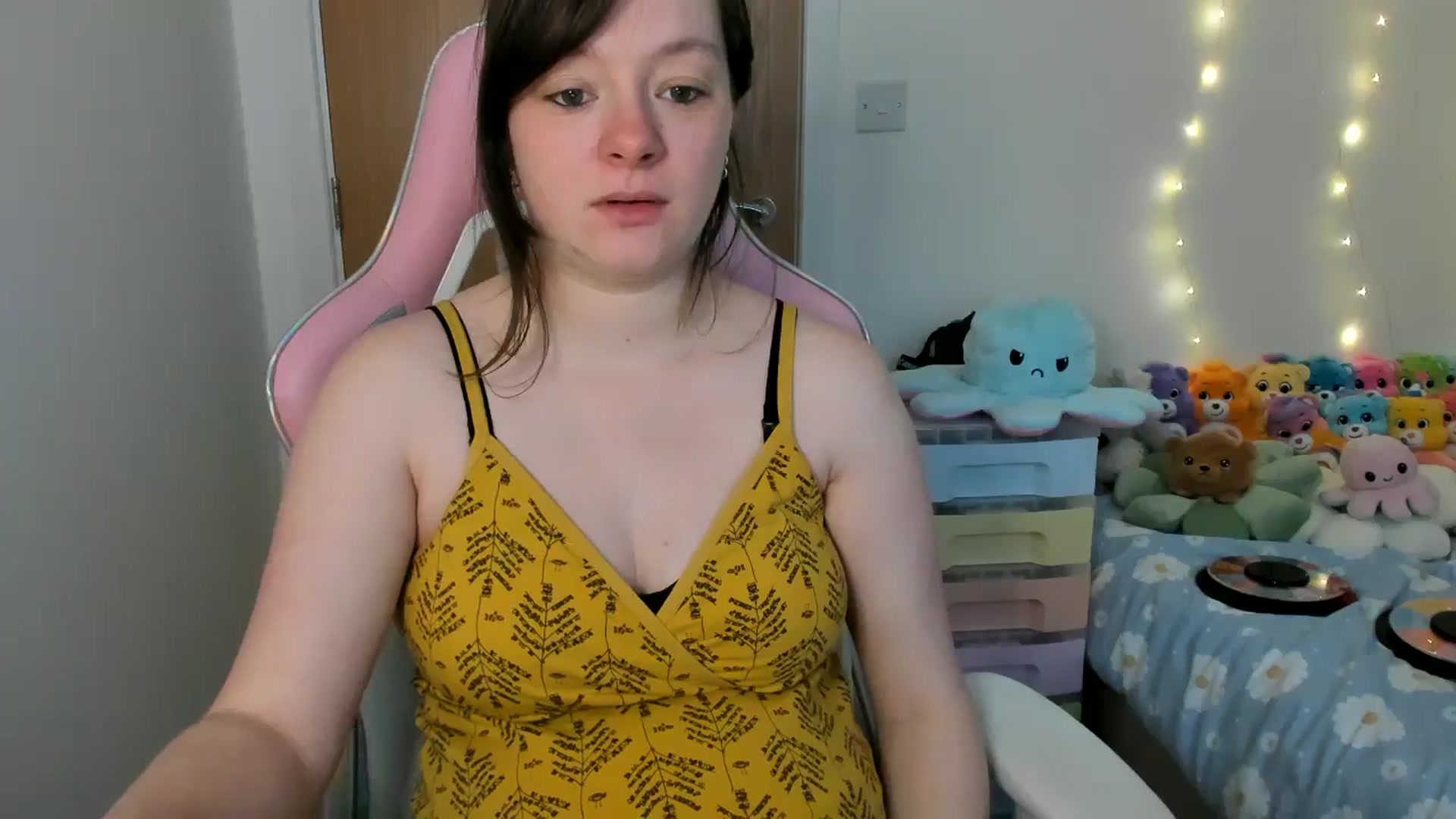 Gallery image thumbnail from JessieBear_'s myfreecams stream on, 02/26/2025, 18:09 image 8 of 20