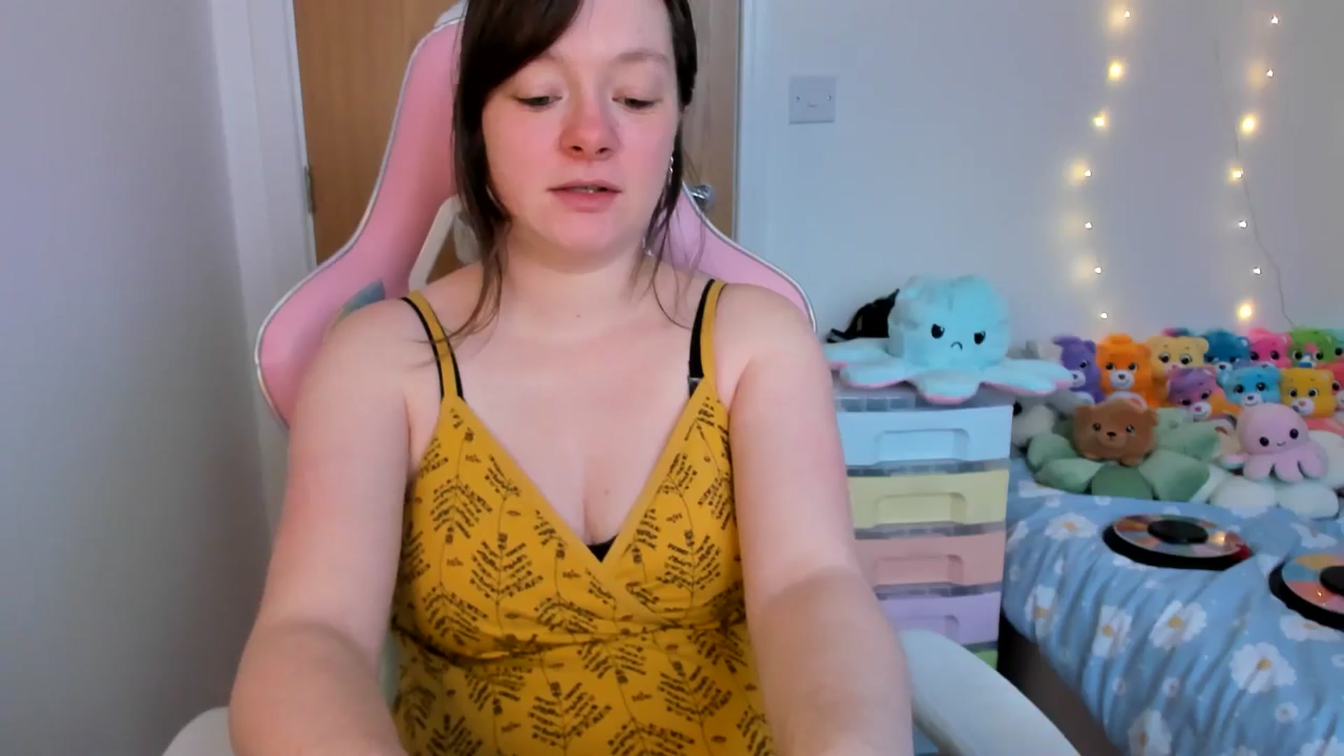 Gallery image thumbnail from JessieBear_'s myfreecams stream on, 02/26/2025, 18:09 image 4 of 20