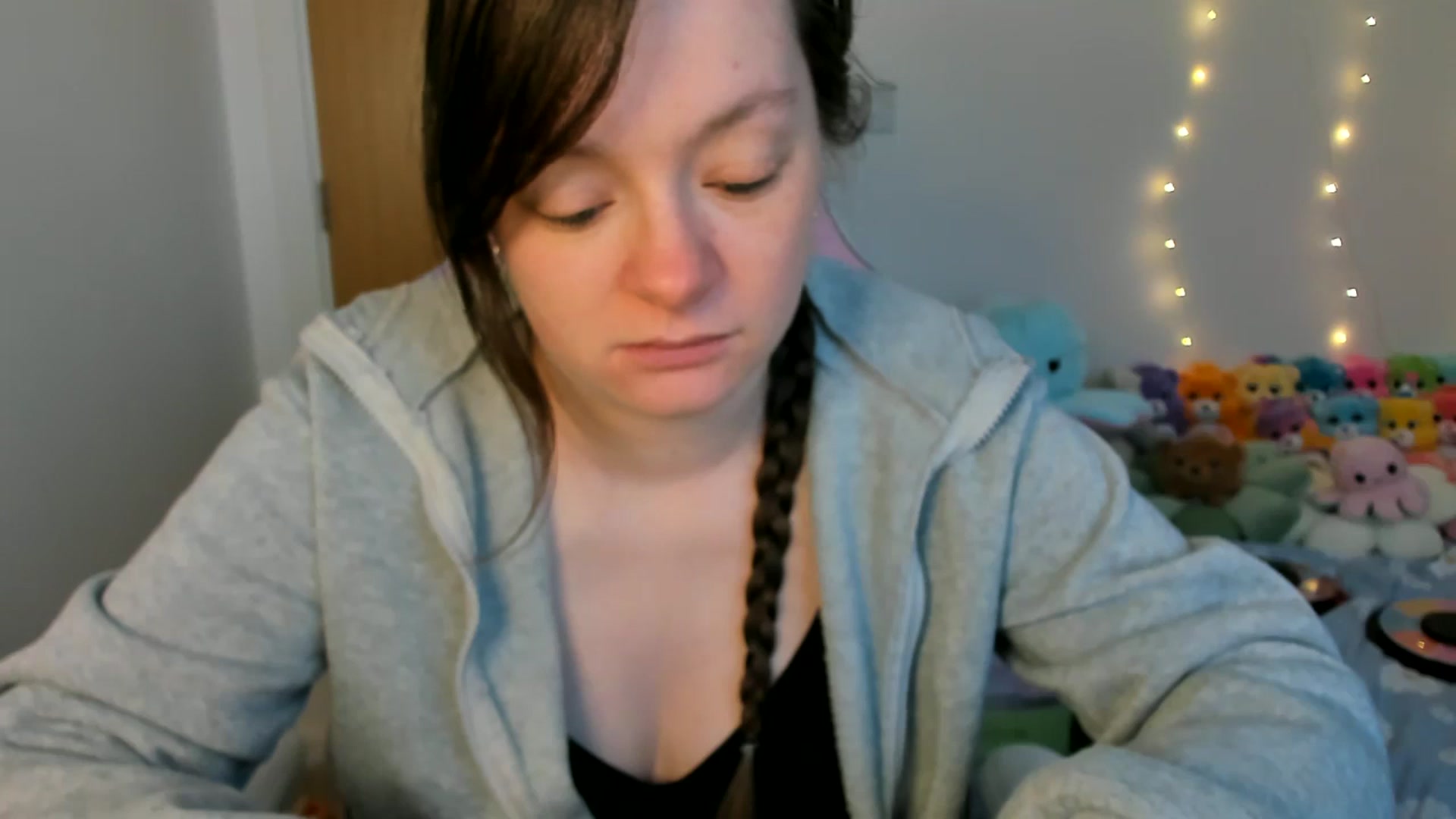 Gallery image thumbnail from JessieBear_'s myfreecams stream on, 02/27/2025, 18:00 image 2 of 20
